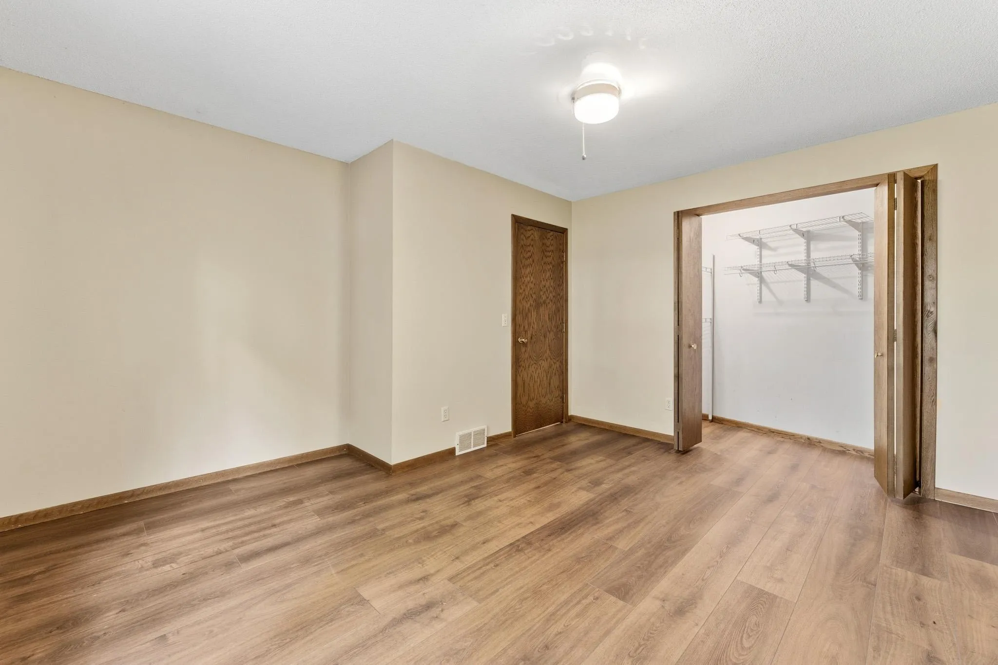 Photo 41 of 28957 Linden Avenue