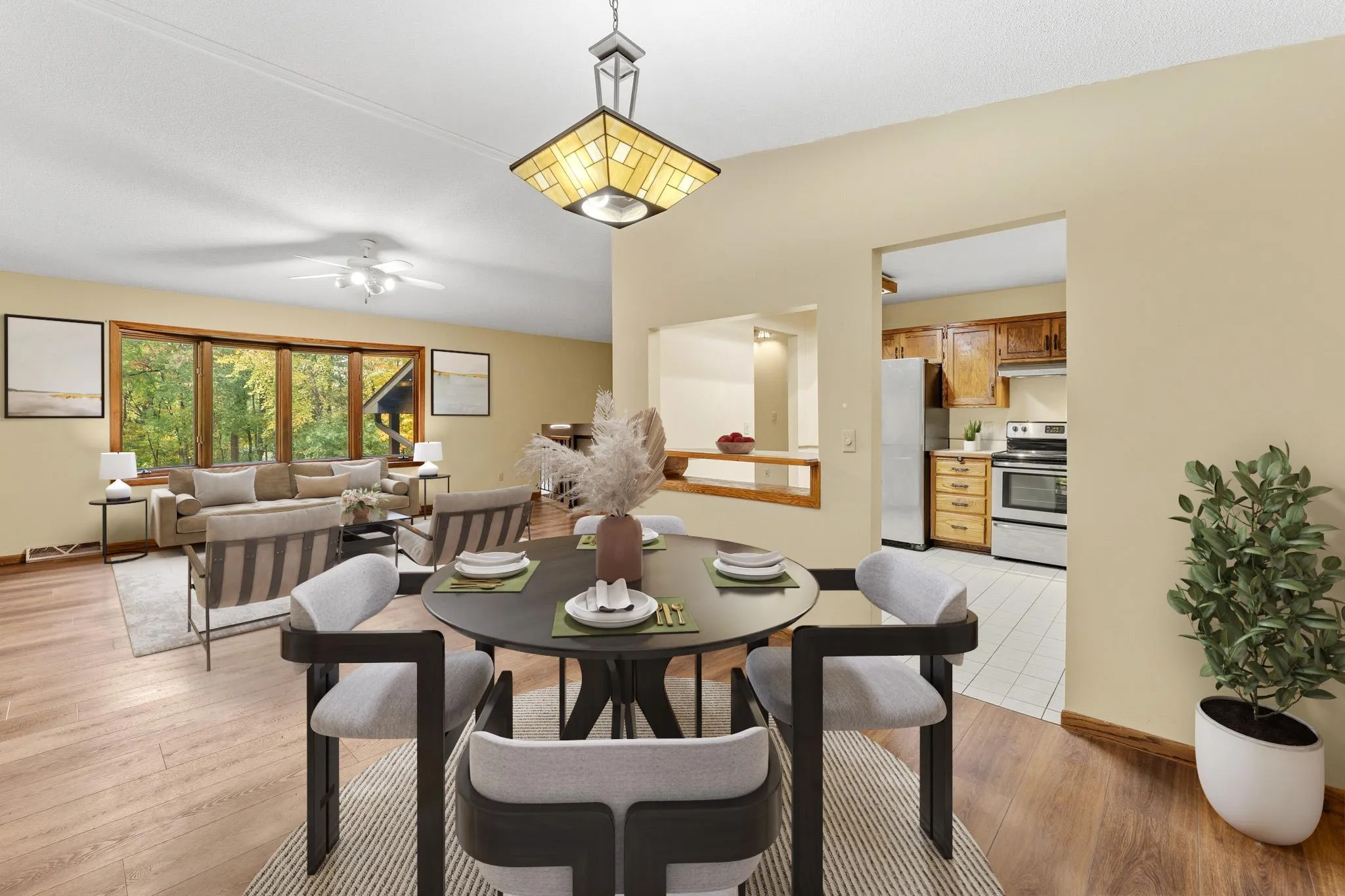 Photo 6 of 28957 Linden Avenue