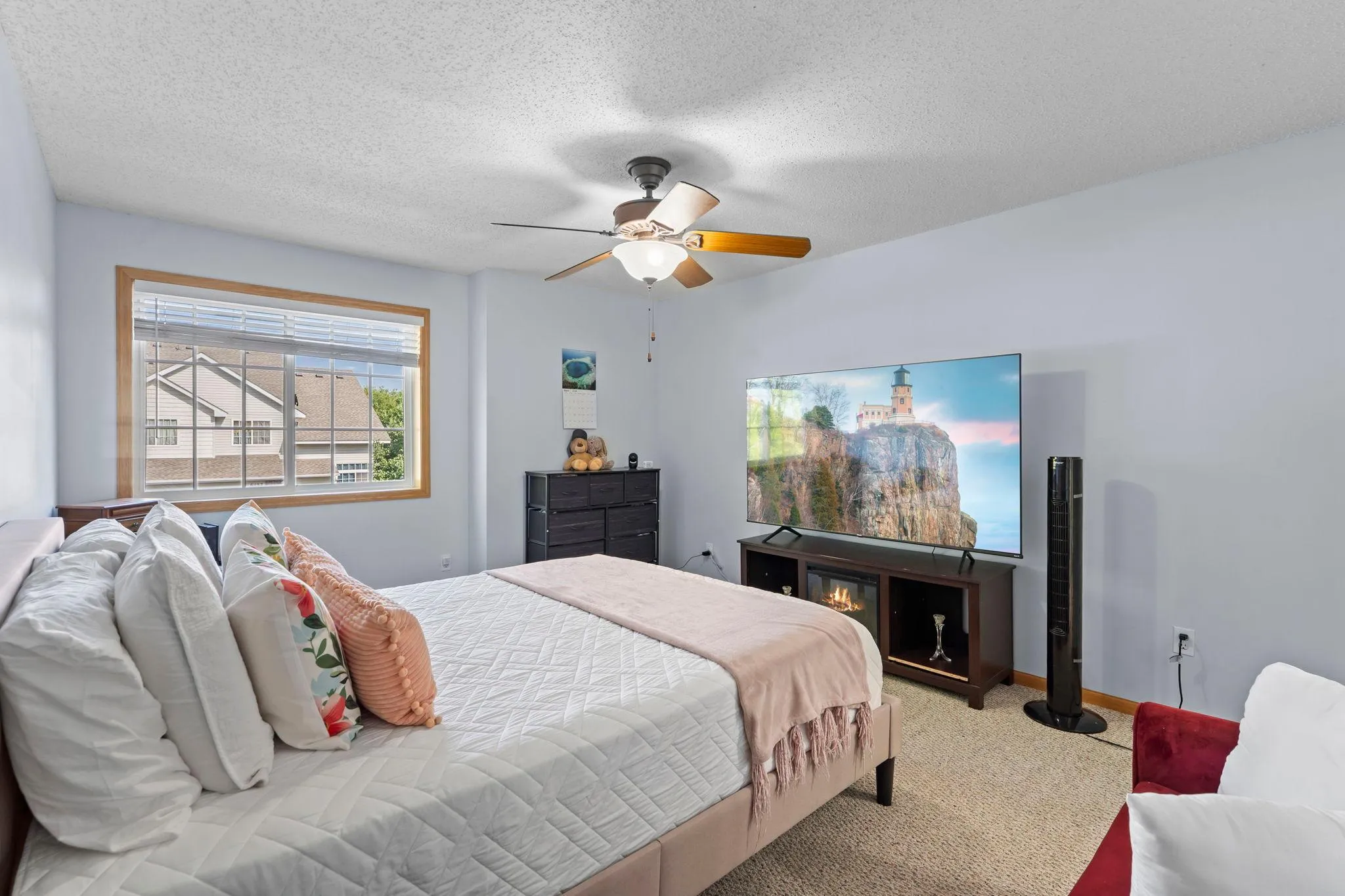 Photo 11 of 6133 Maclynn Ne Avenue
