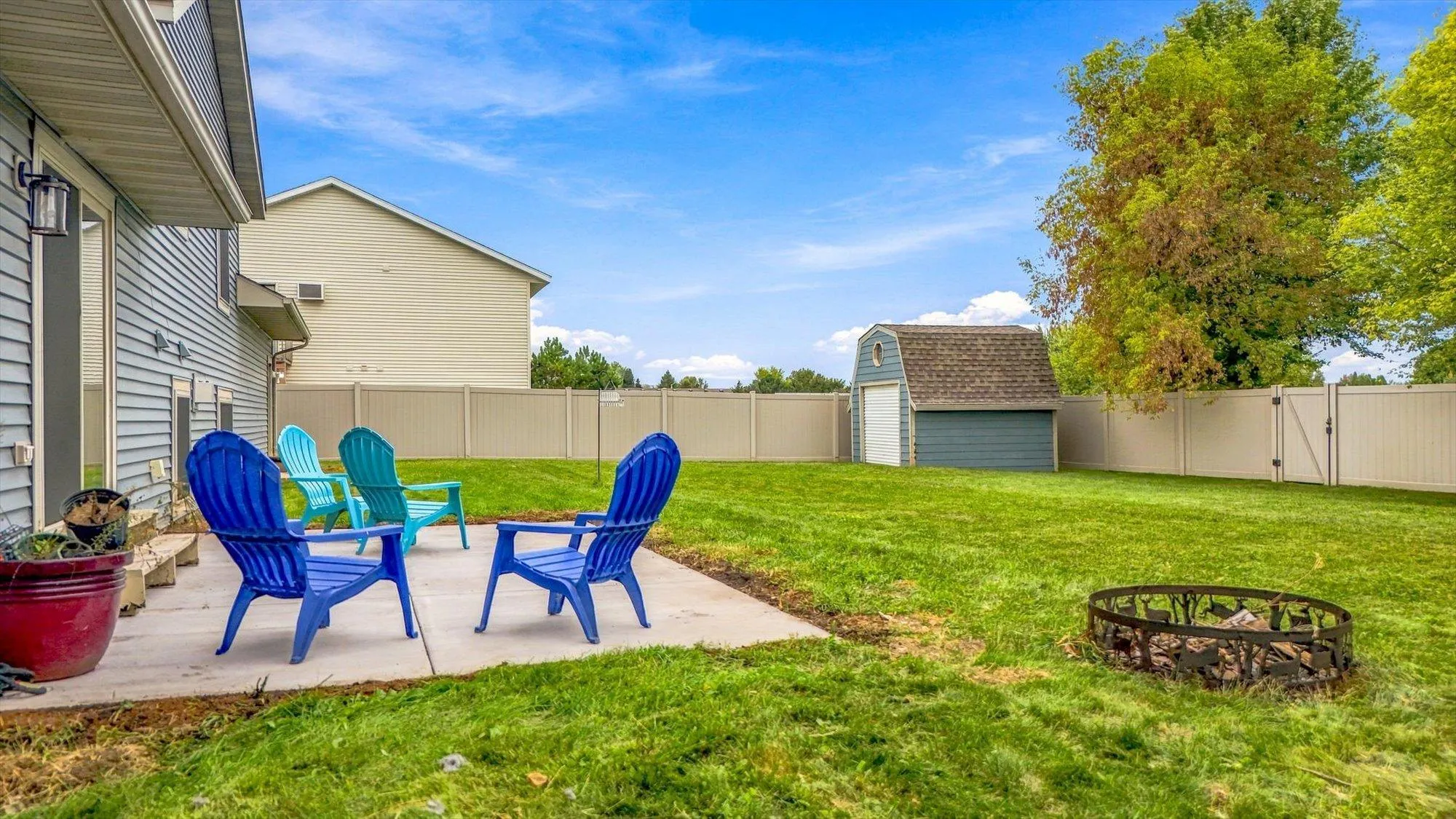 Photo 34 of 409 Smith Avenue
