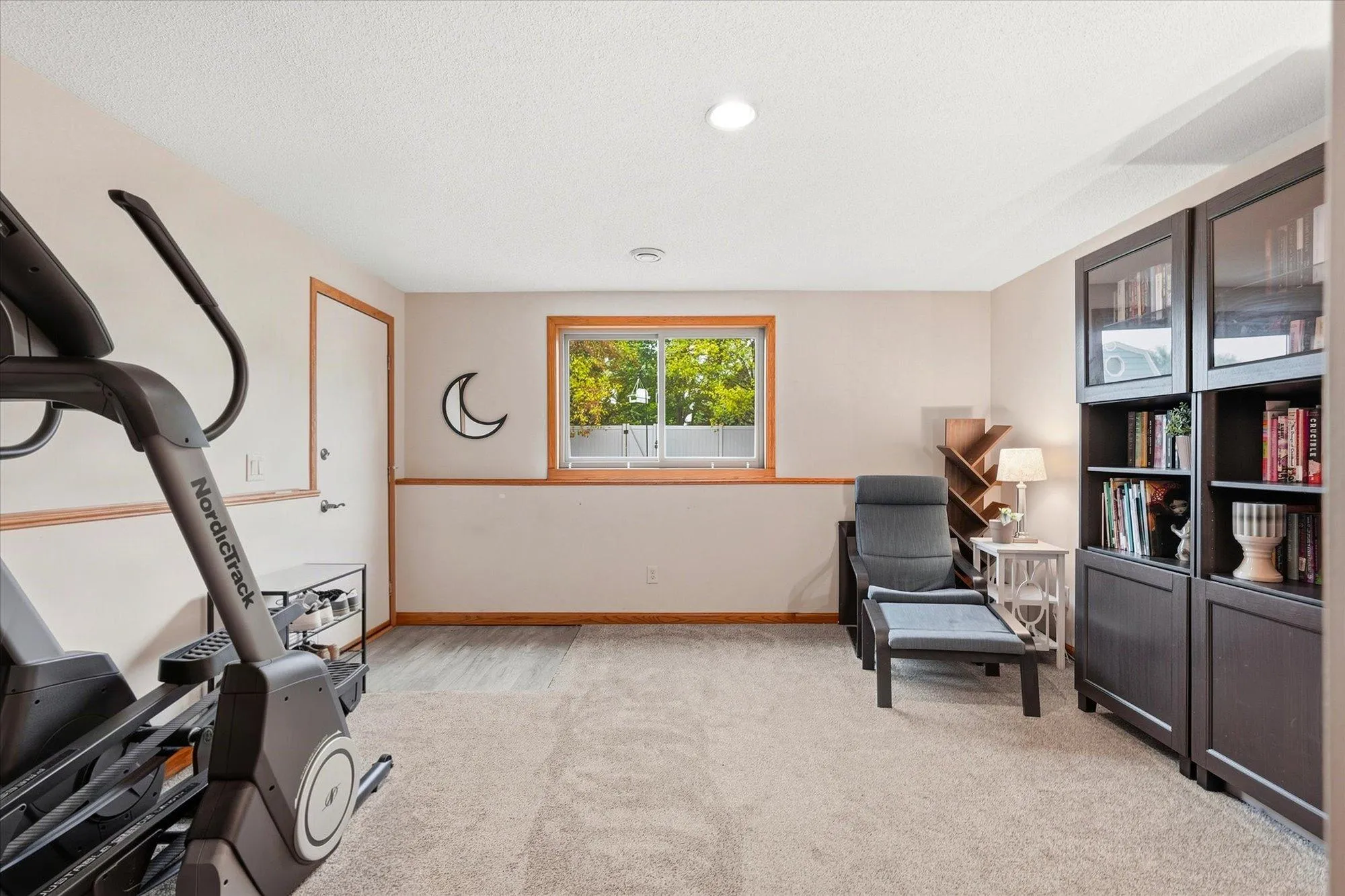 Photo 27 of 409 Smith Avenue