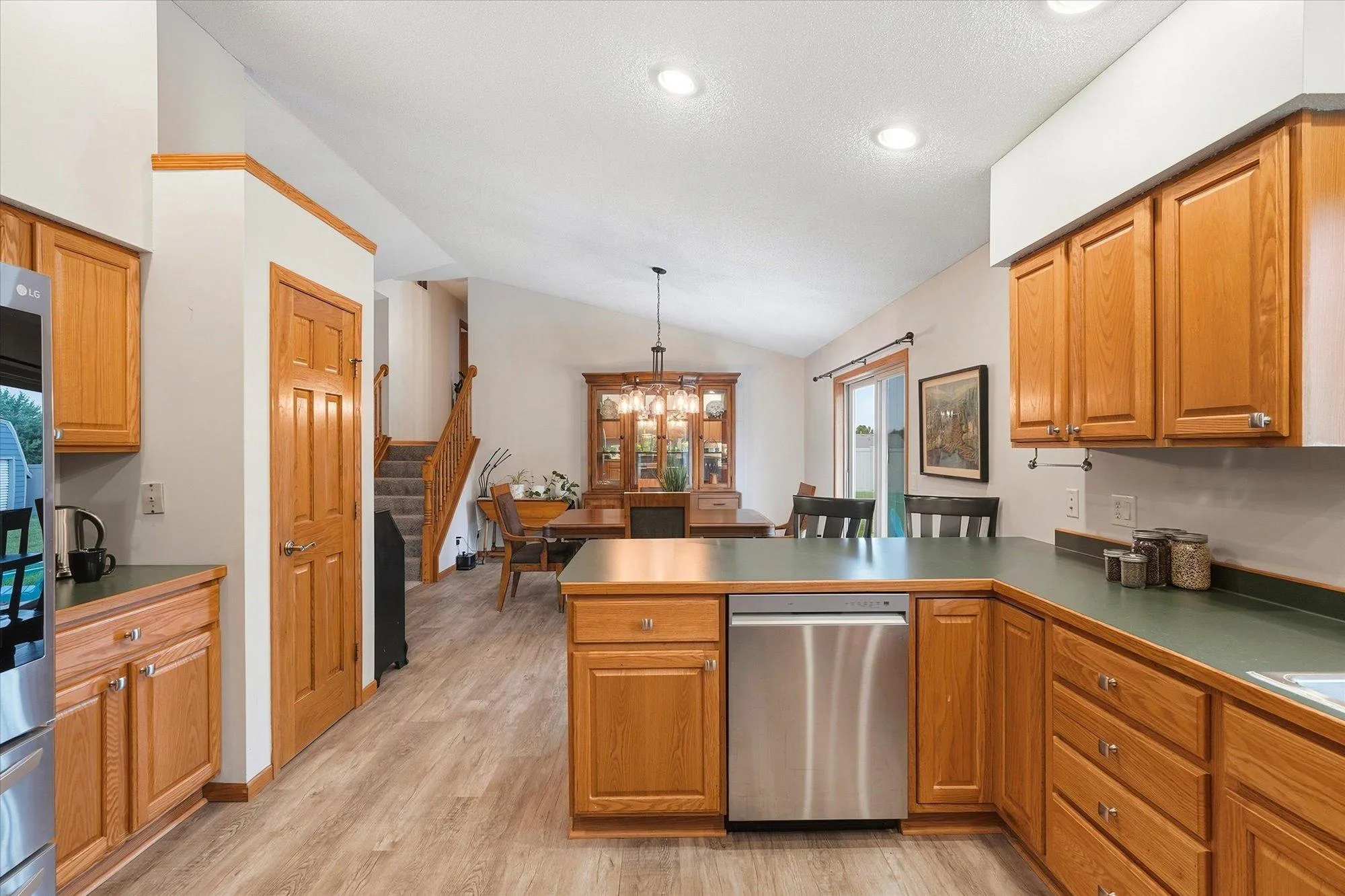 Photo 14 of 409 Smith Avenue
