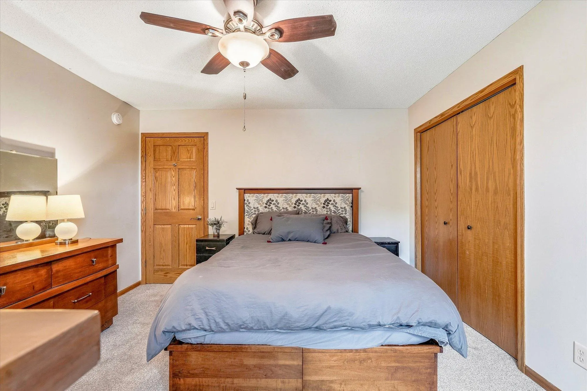 Photo 16 of 409 Smith Avenue