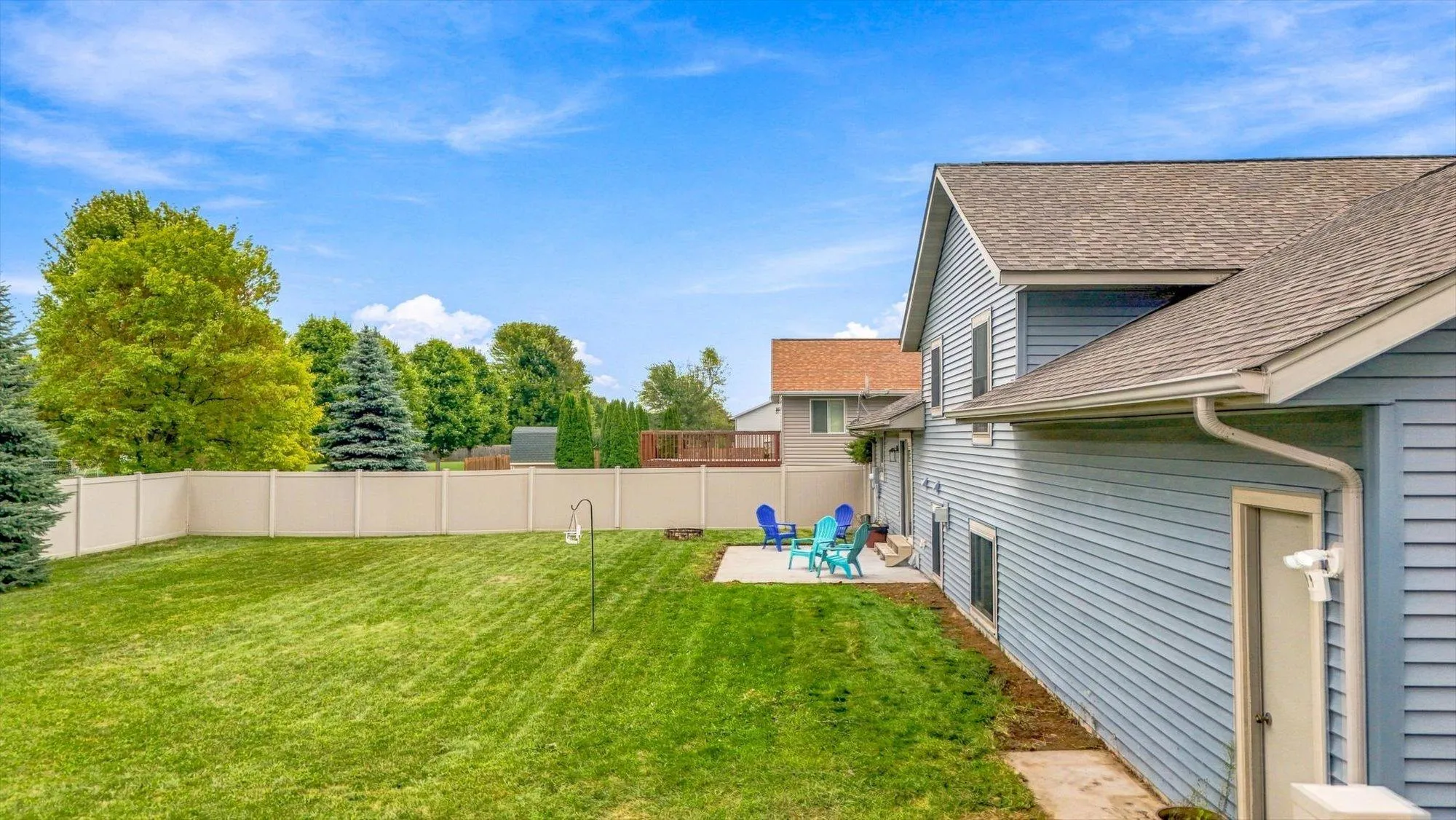 Photo 38 of 409 Smith Avenue