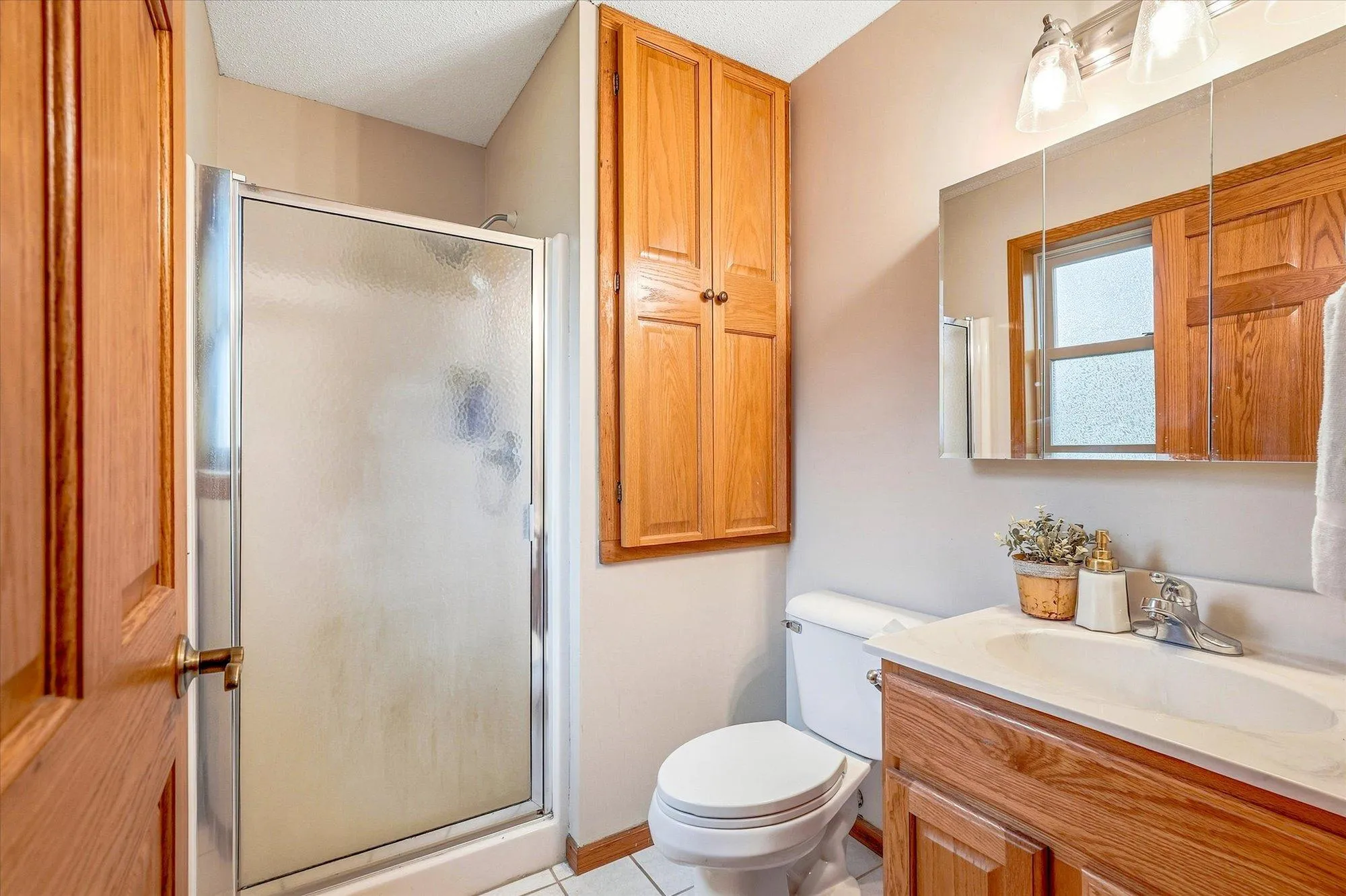 Photo 17 of 409 Smith Avenue