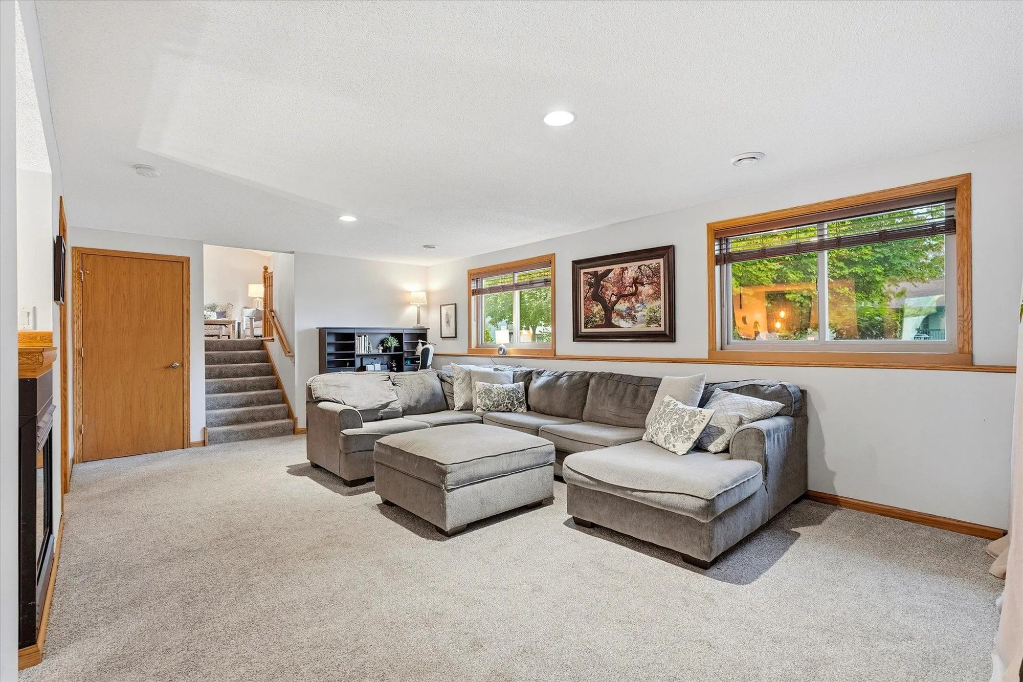 Photo 23 of 409 Smith Avenue