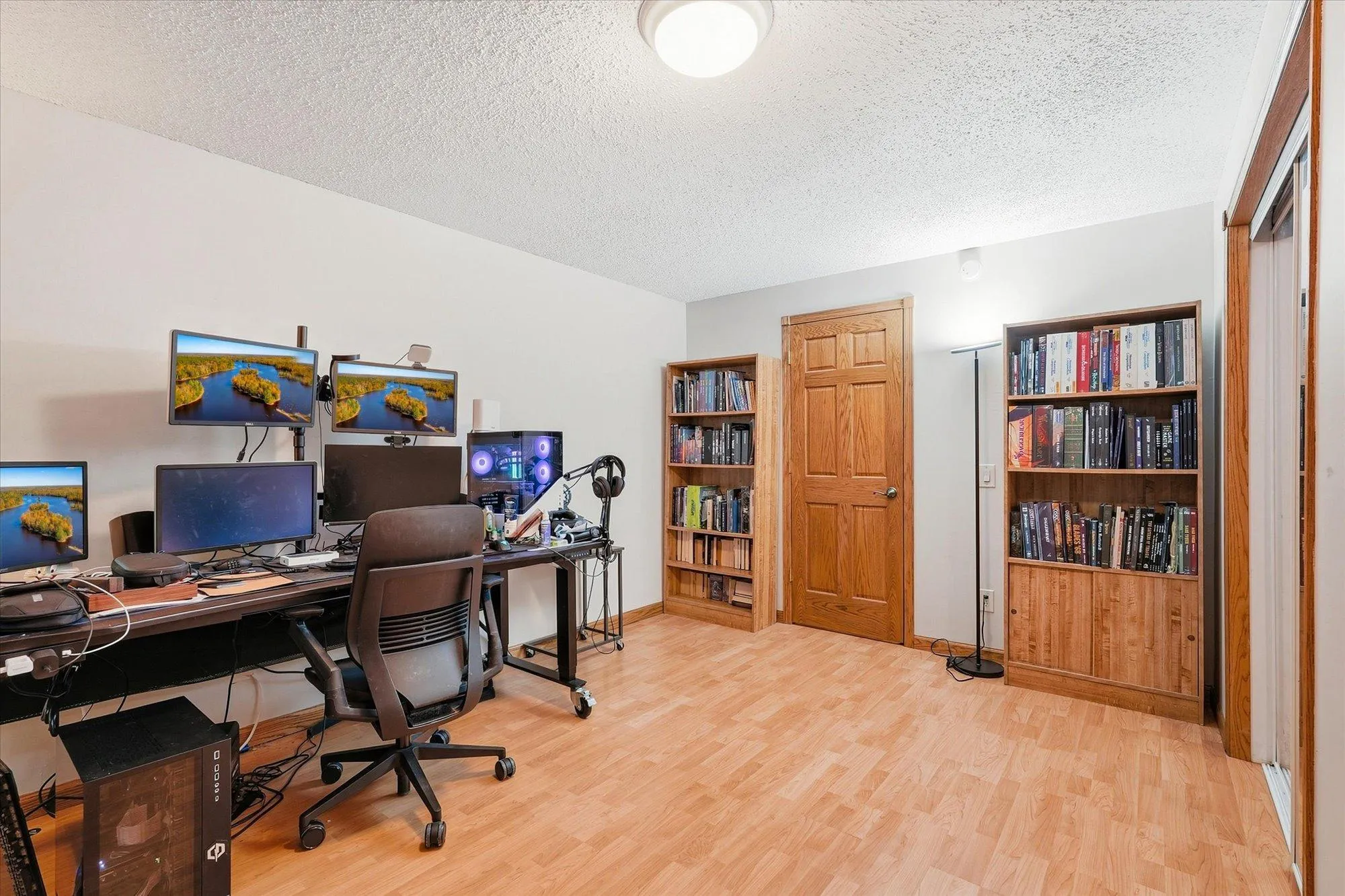 Photo 31 of 409 Smith Avenue