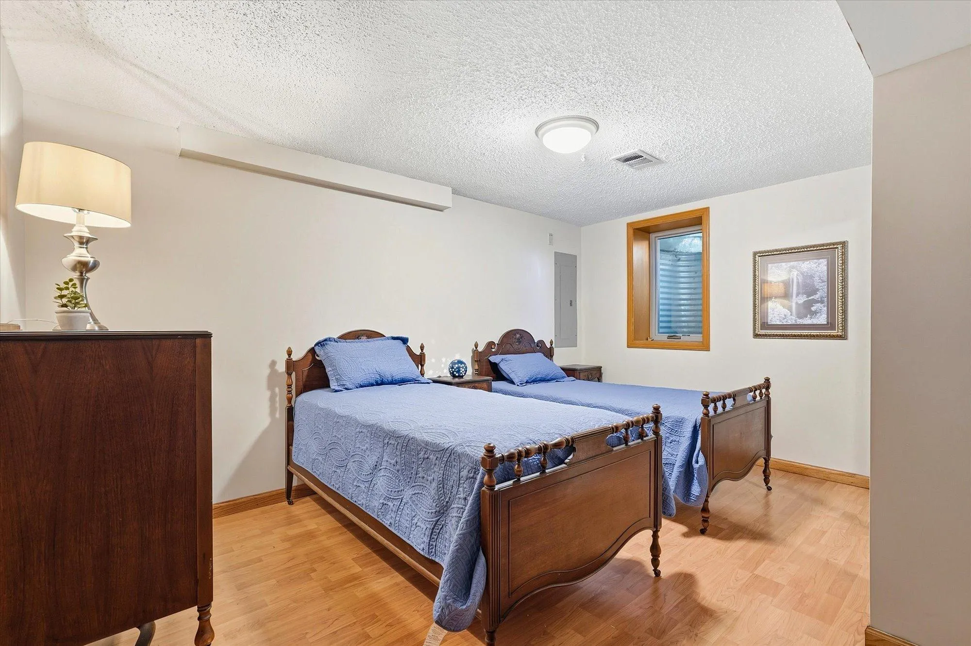 Photo 29 of 409 Smith Avenue