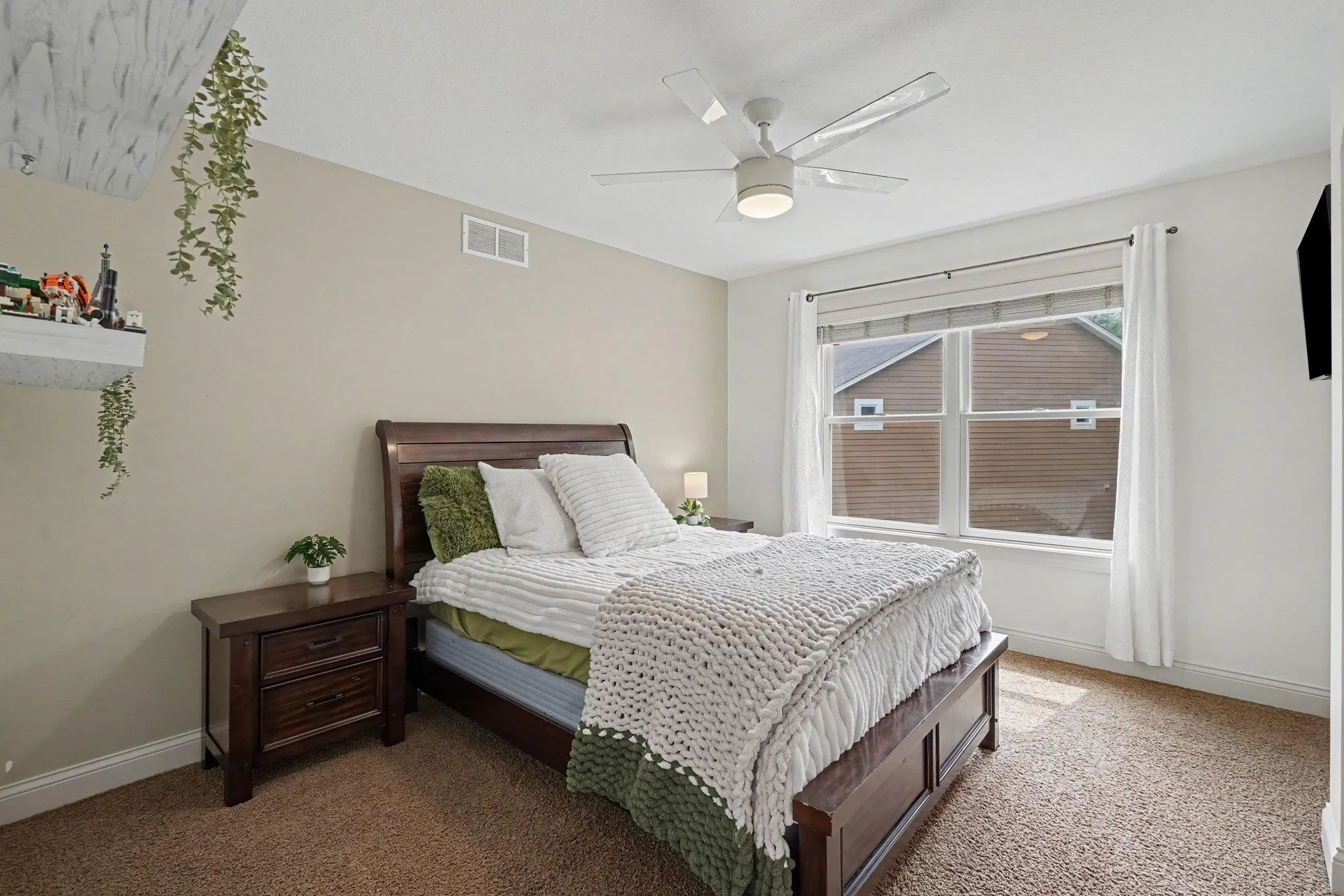 Photo 18 of 11665 Azure Court
