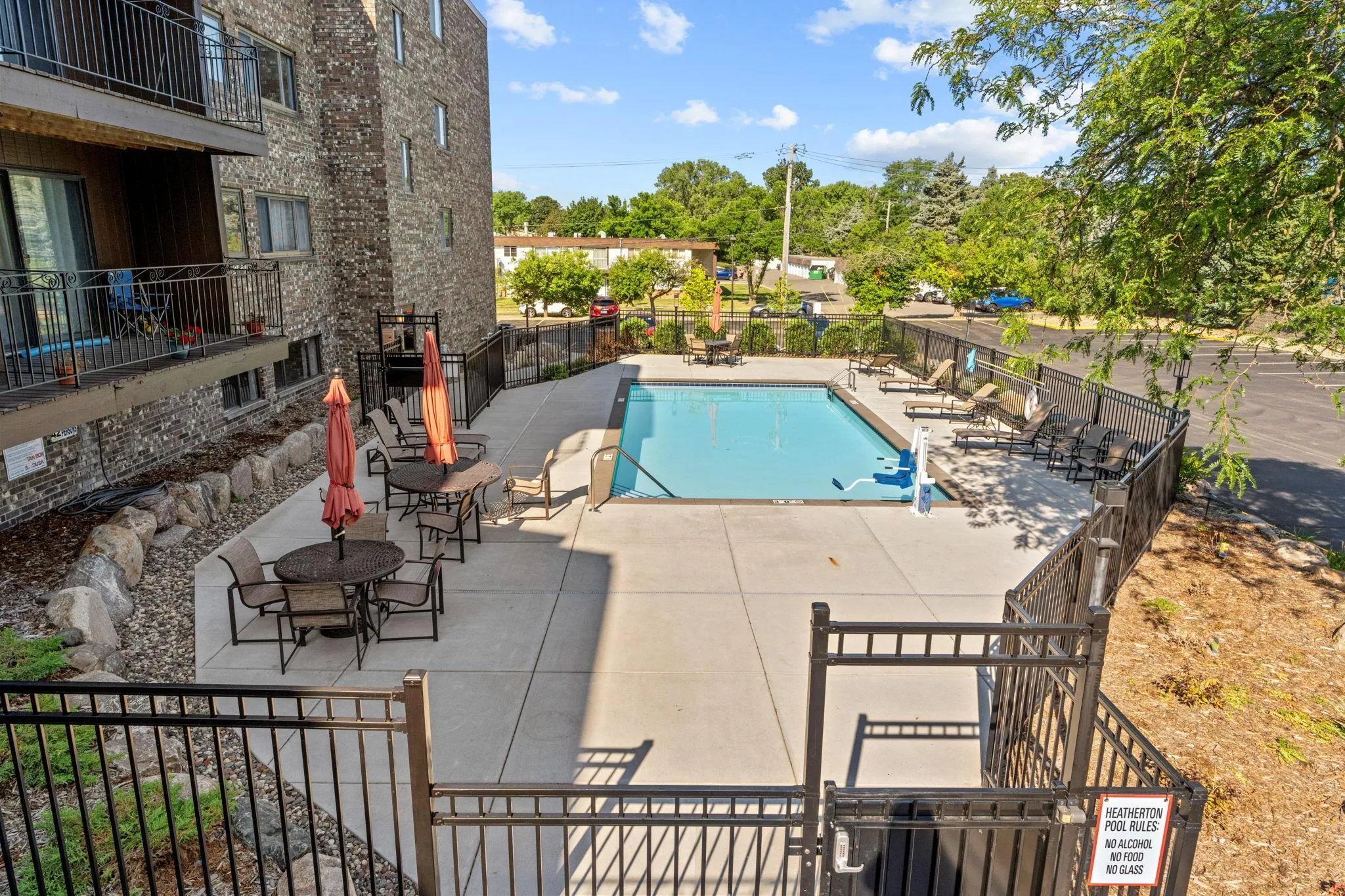 Photo 12 of 4120 Parklawn Avenue Unit 220