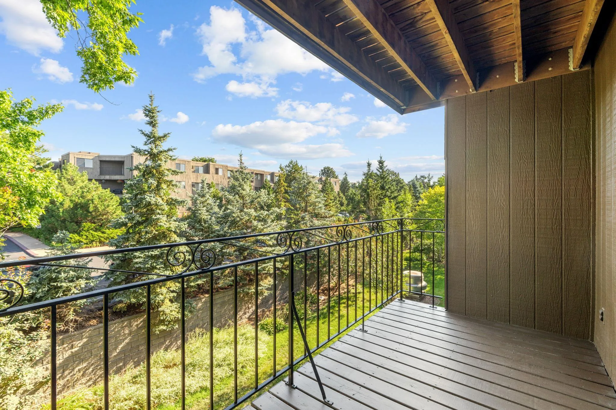 Photo 10 of 4120 Parklawn Avenue Unit 220