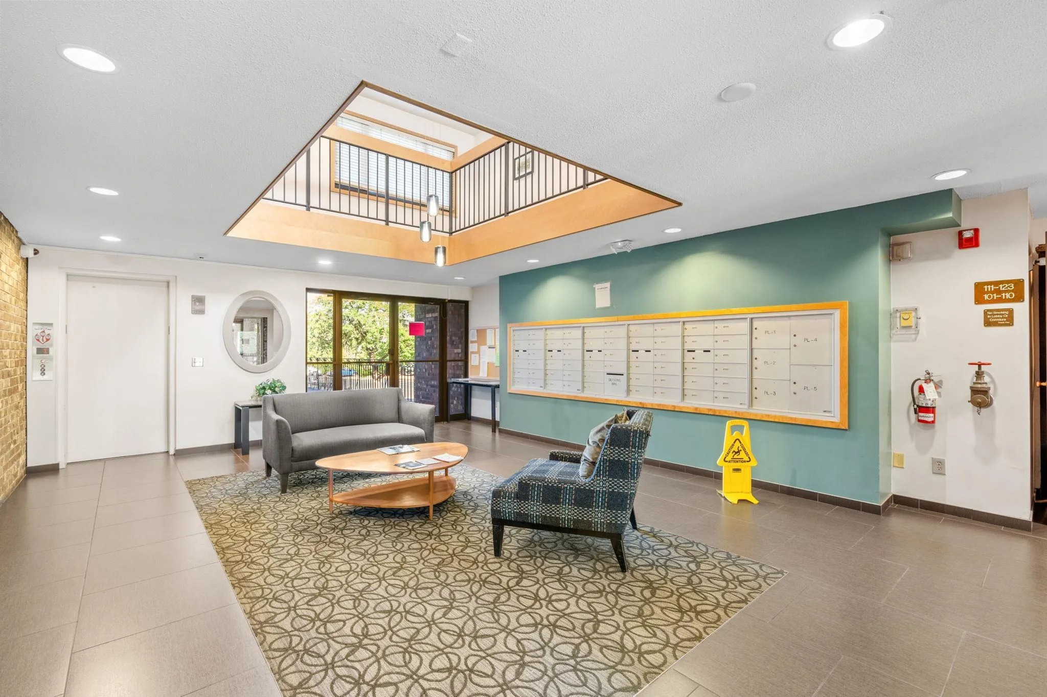 Photo 14 of 4120 Parklawn Avenue Unit 220