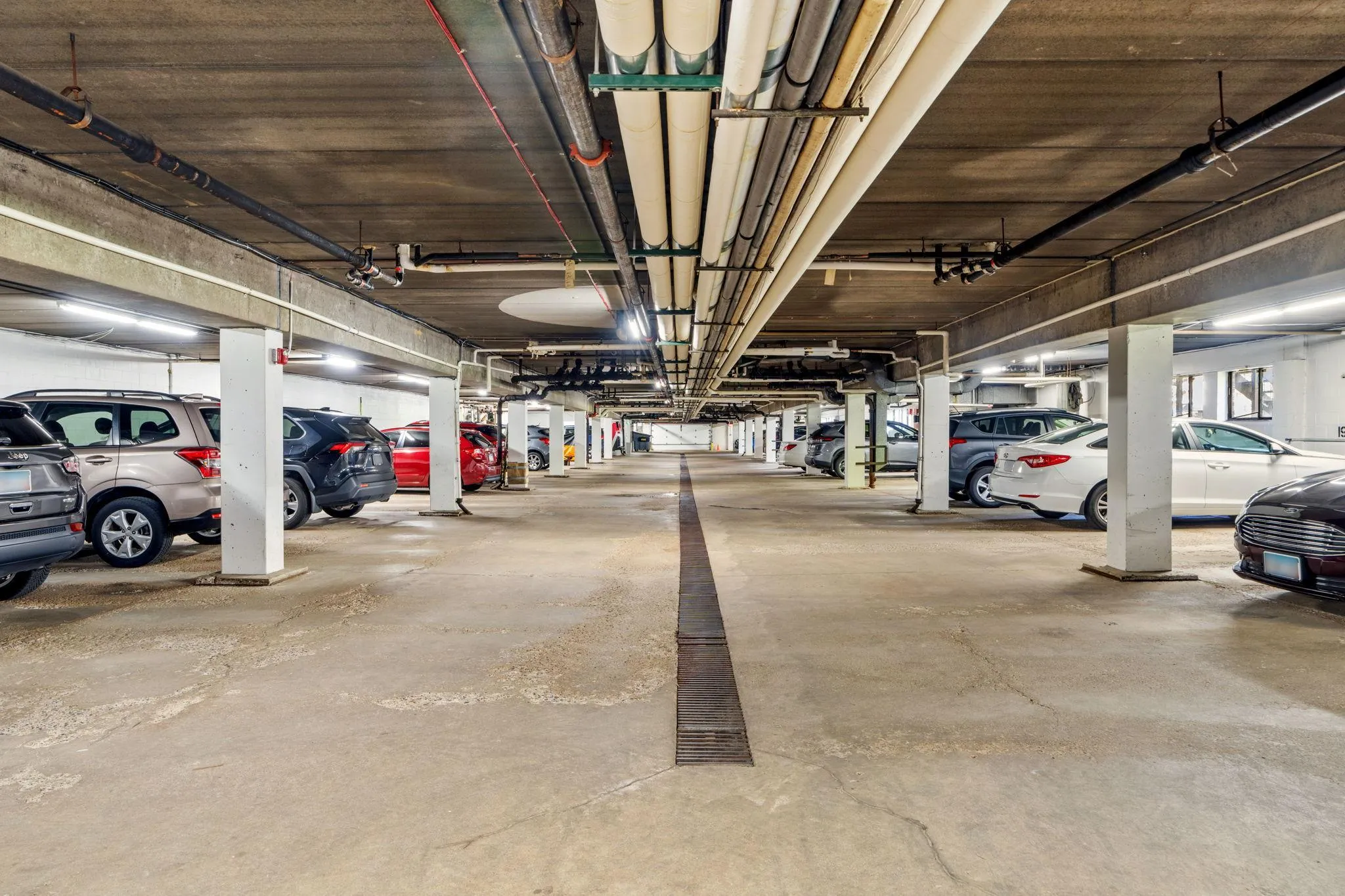 Photo 19 of 4120 Parklawn Avenue Unit 220
