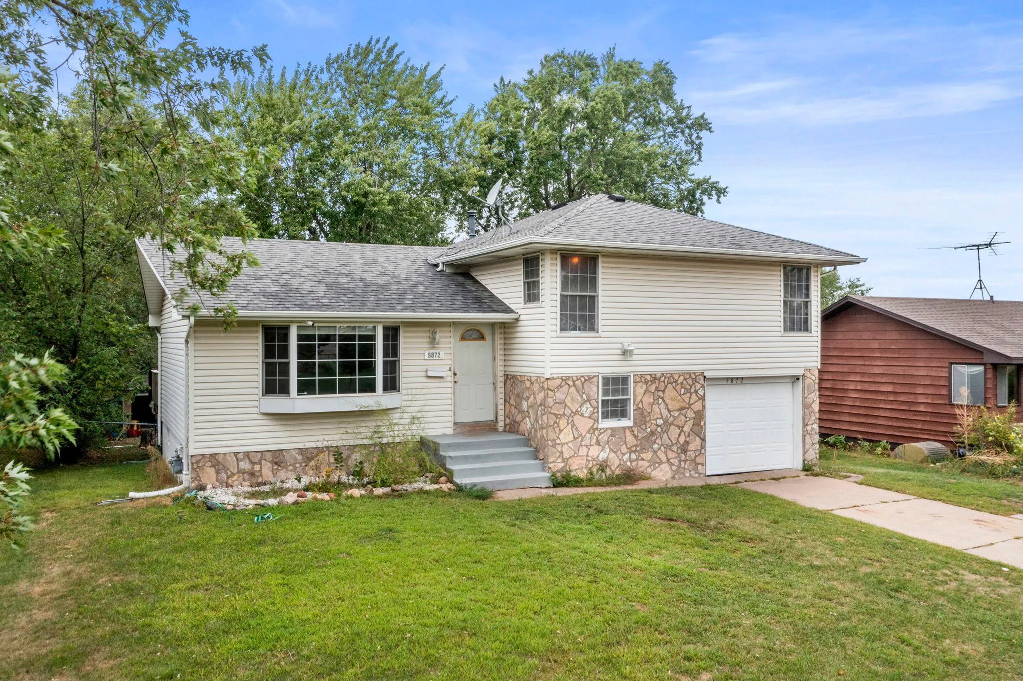 Photo 10 of 5872 Jefferson Ne Street