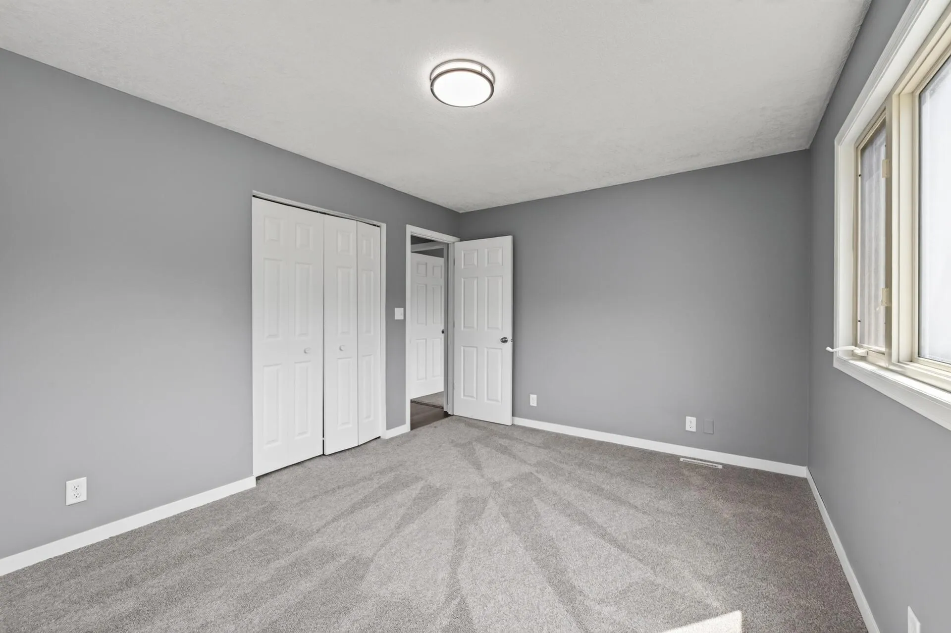 Photo 14 of 20740 Viking Ne Boulevard