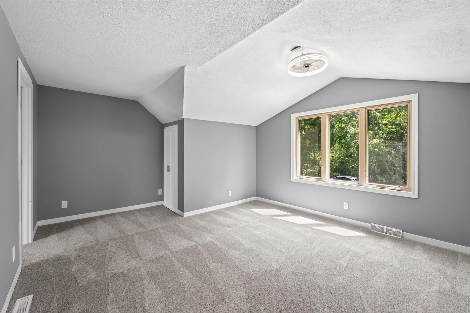 Photo 15 of 20740 Viking Ne Boulevard