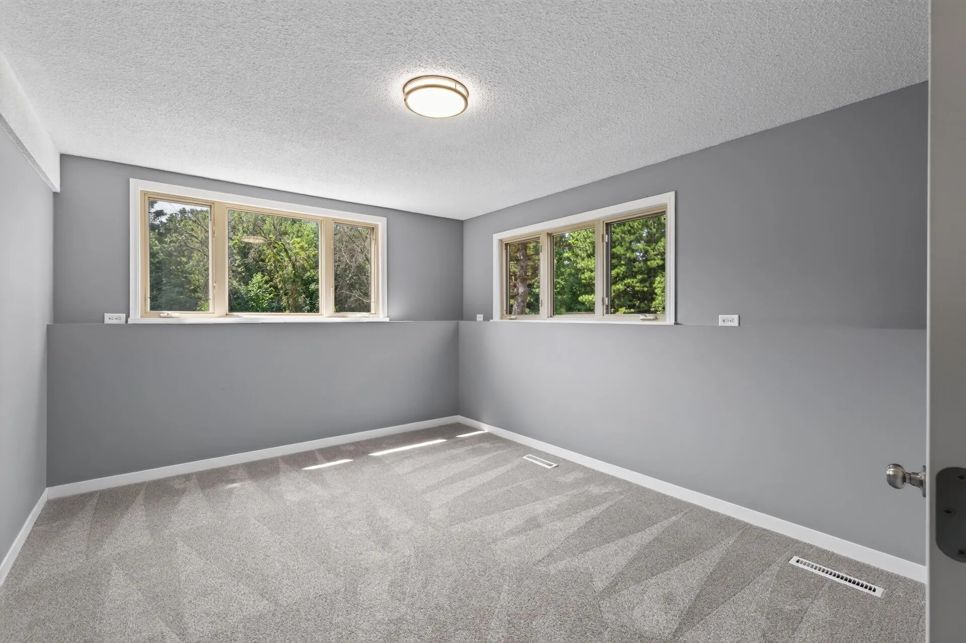 Photo 18 of 20740 Viking Ne Boulevard