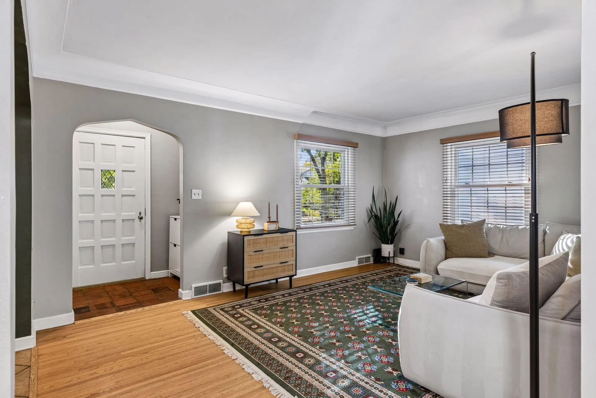 Photo 6 of 3908 Zarthan S Avenue