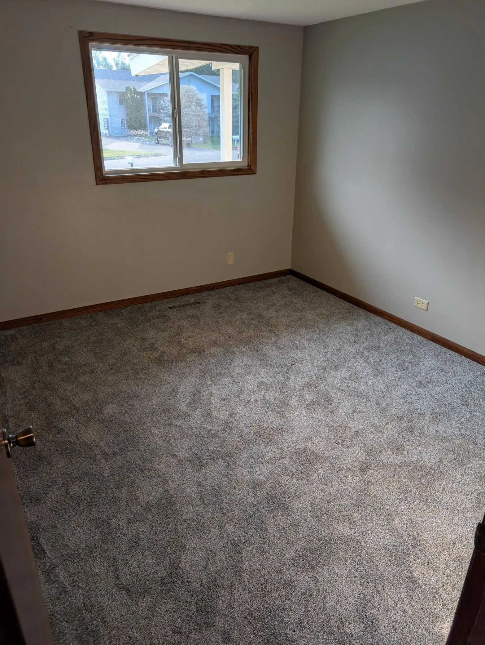 Photo 17 of 1390 6th Avenue
