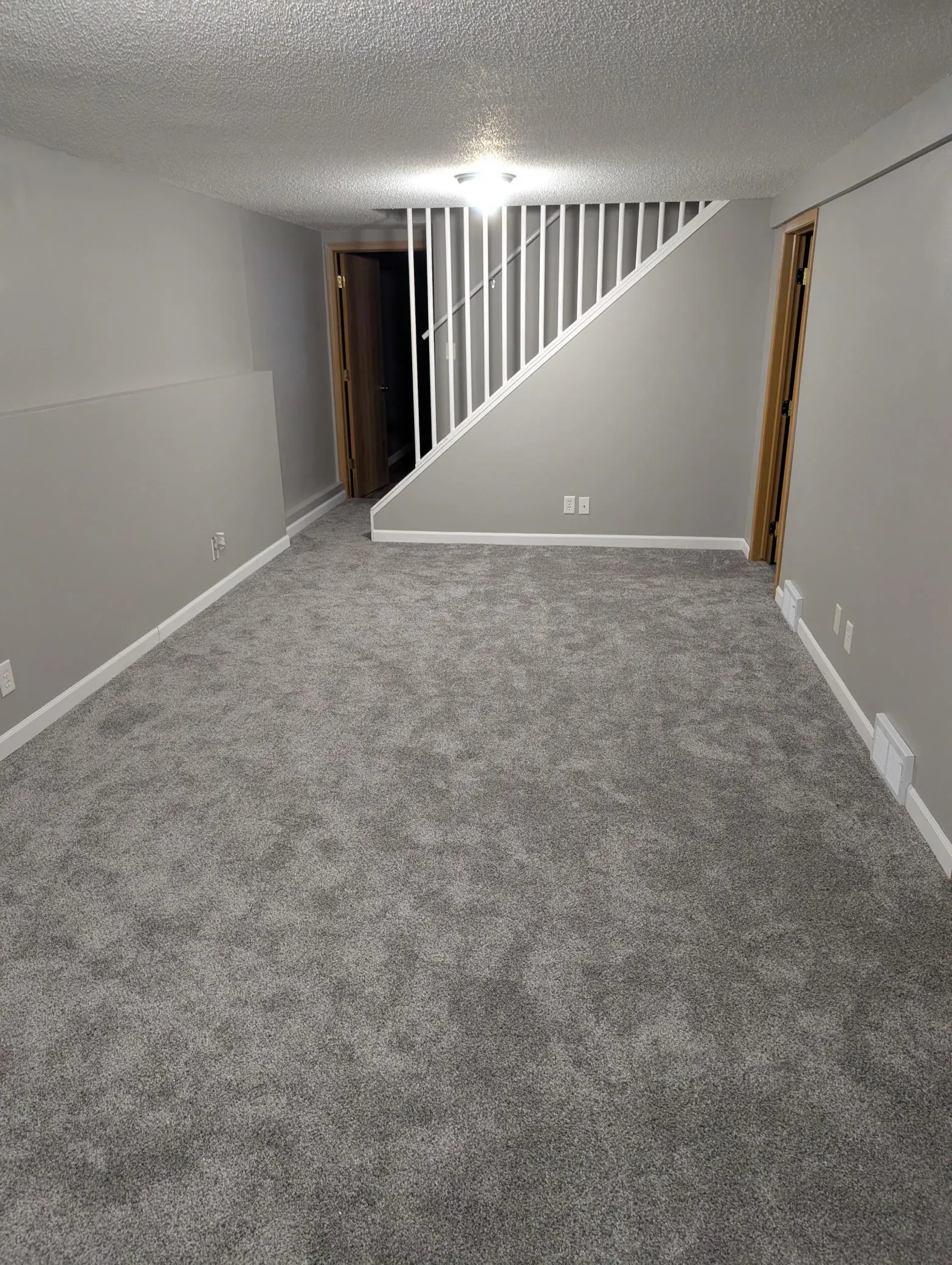 Photo 23 of 1390 6th Avenue