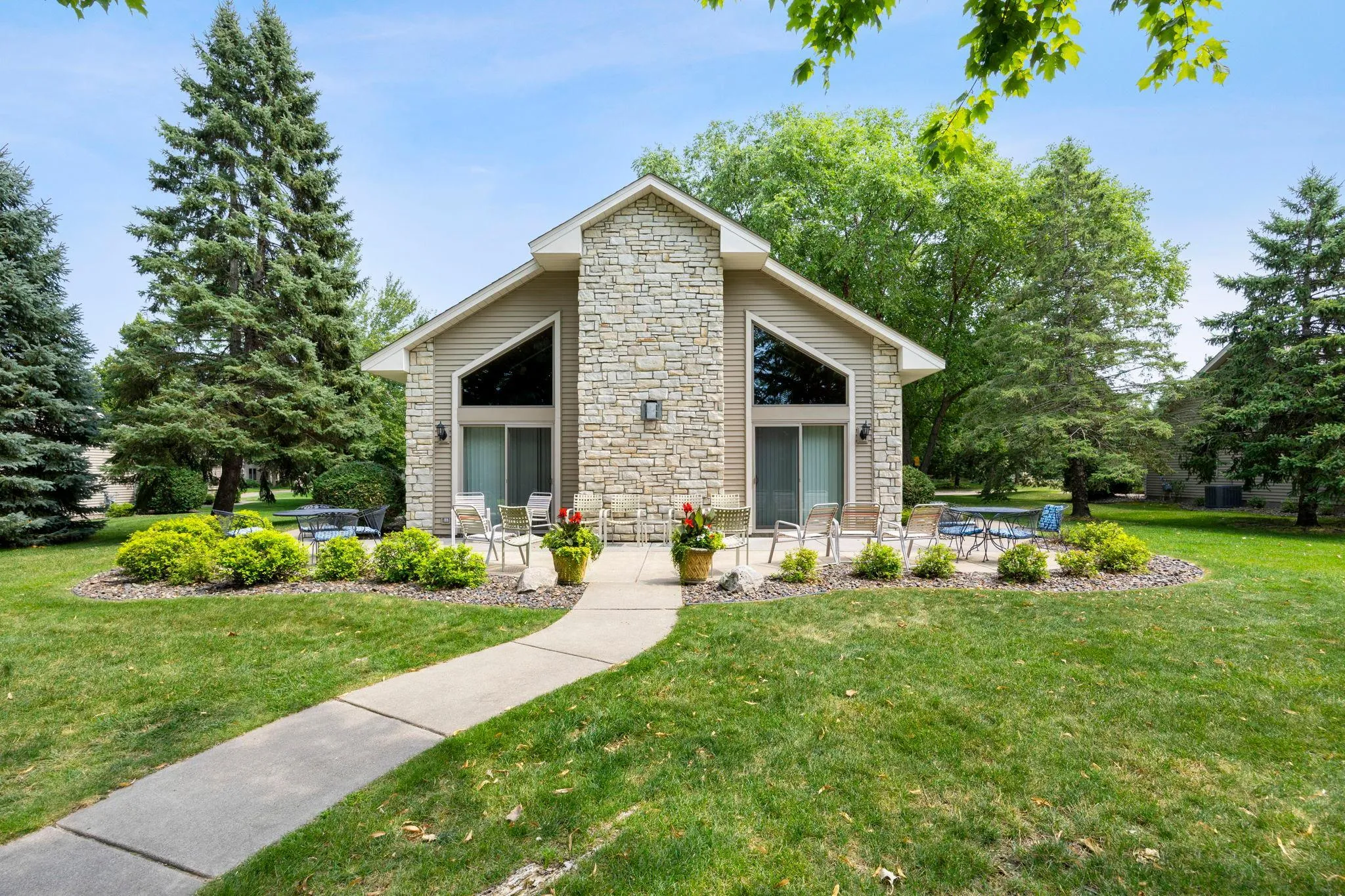 Photo 42 of 27699 Woodland Drive