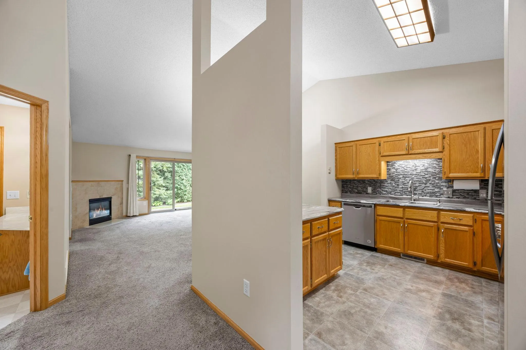 Photo 18 of 27699 Woodland Drive
