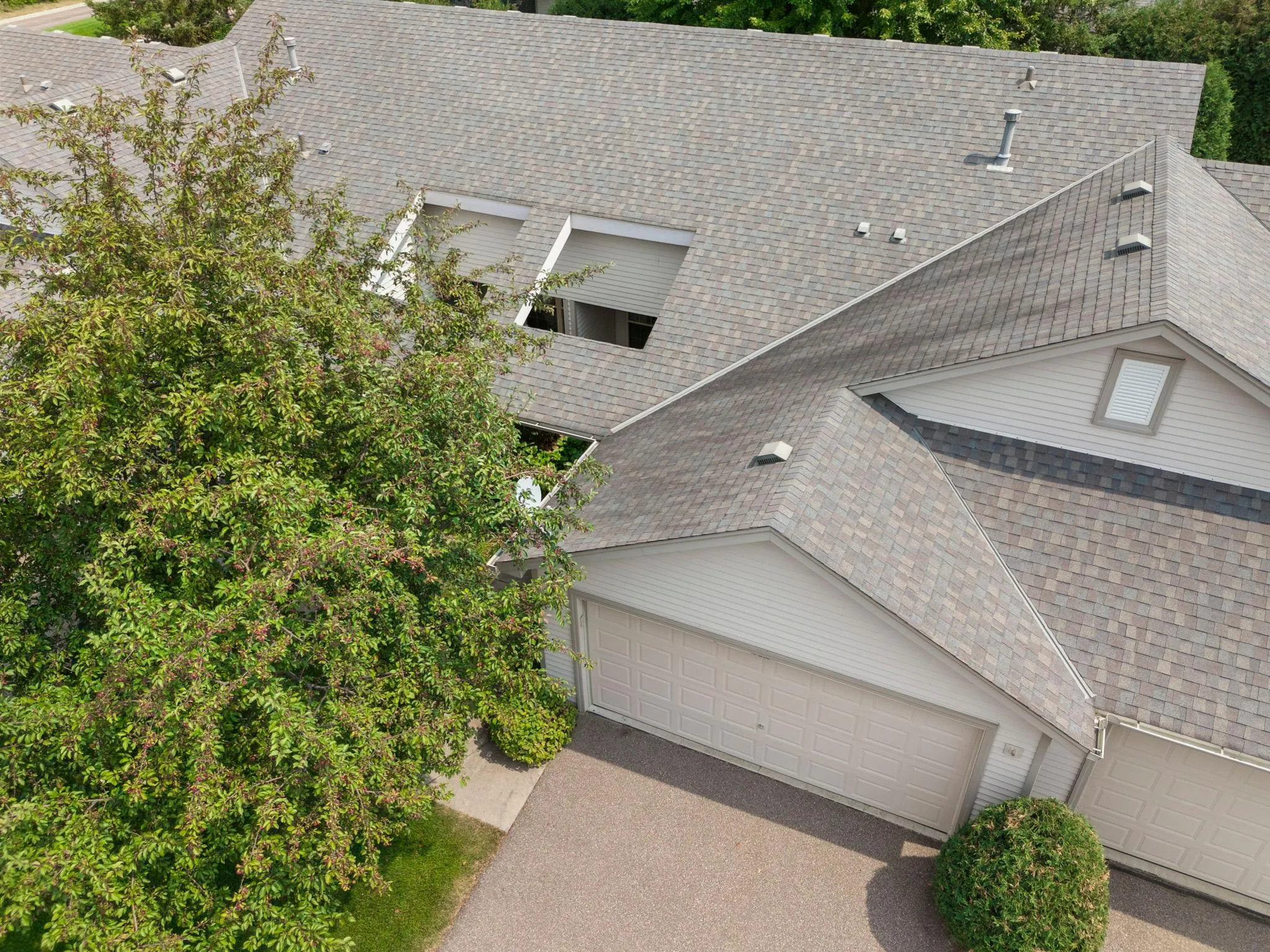 Photo 6 of 27699 Woodland Drive