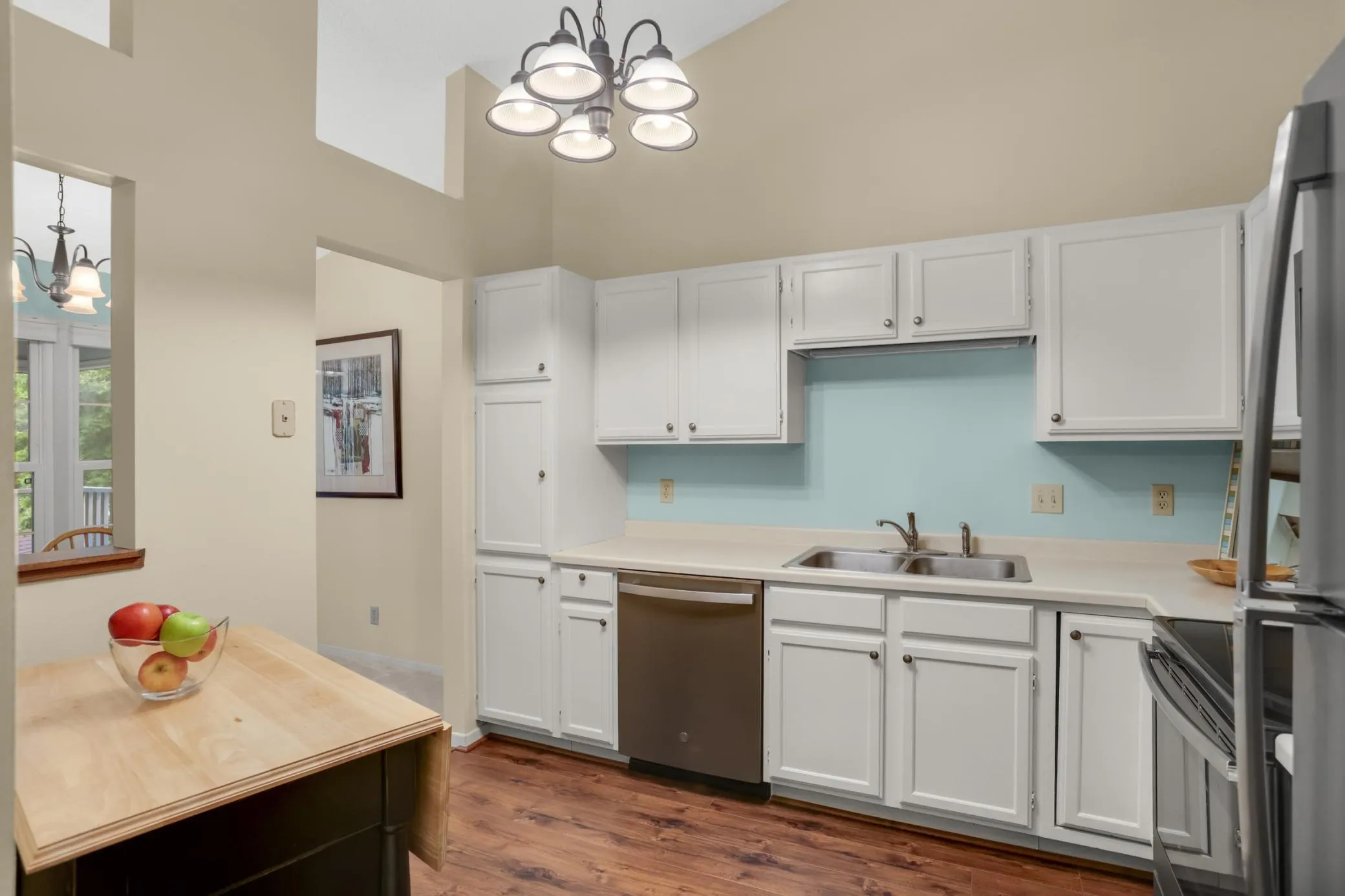 Photo 8 of 10945 Quebec S Avenue Unit 13