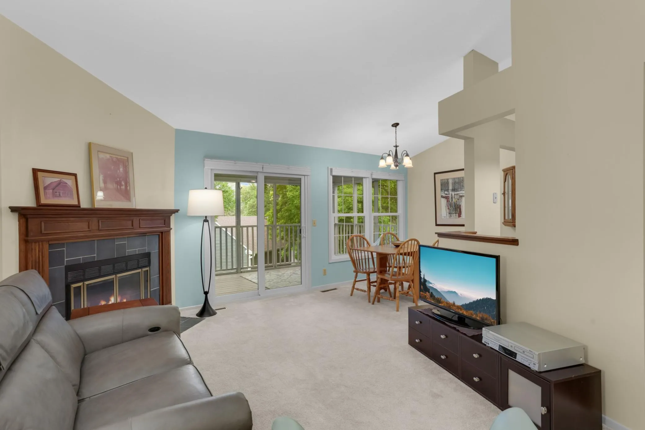 Photo 2 of 10945 Quebec S Avenue Unit 13