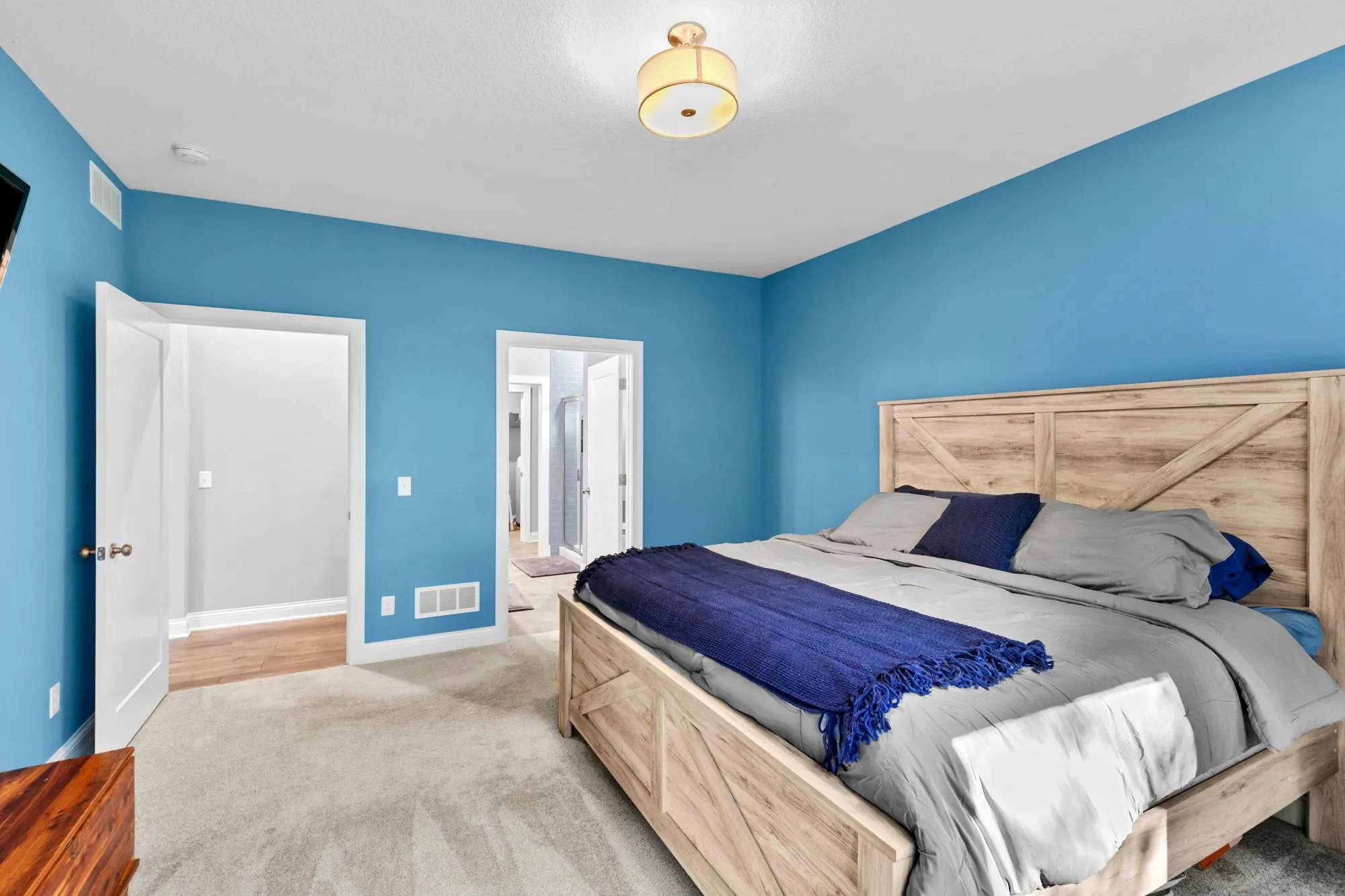 Photo 14 of 651 Elizabeth Way