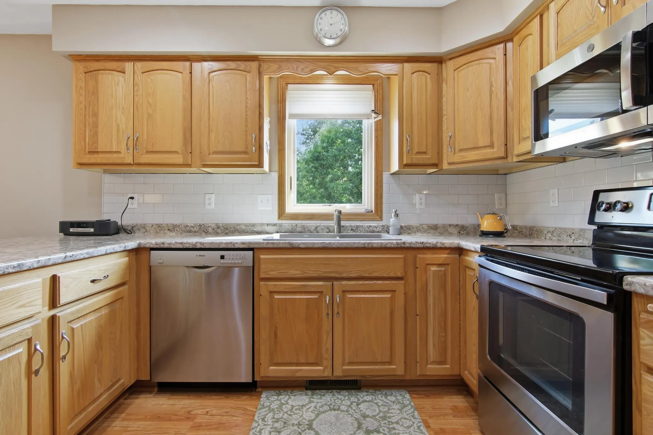 Photo 11 of 899 Wert Road