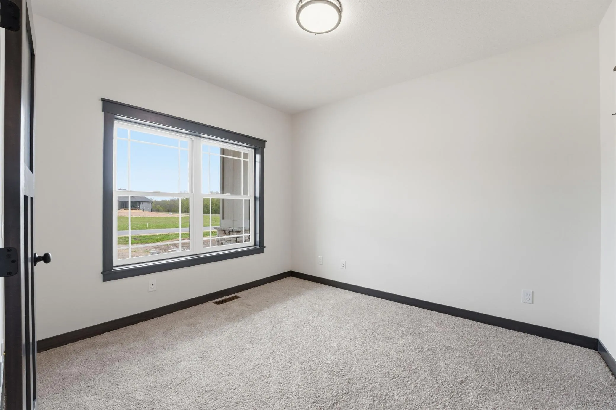 Photo 44 of 909 Acorn Court