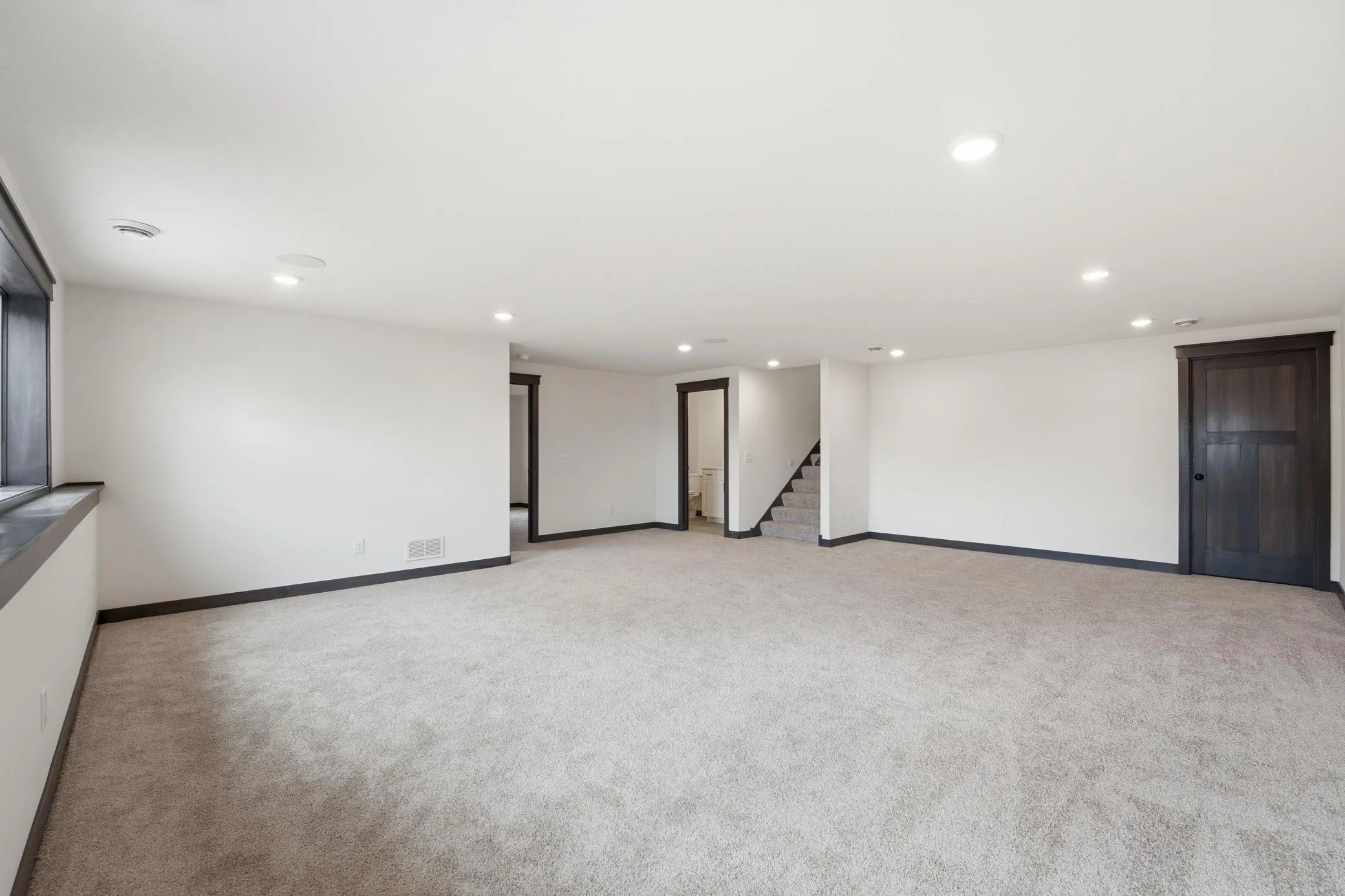 Photo 46 of 909 Acorn Court