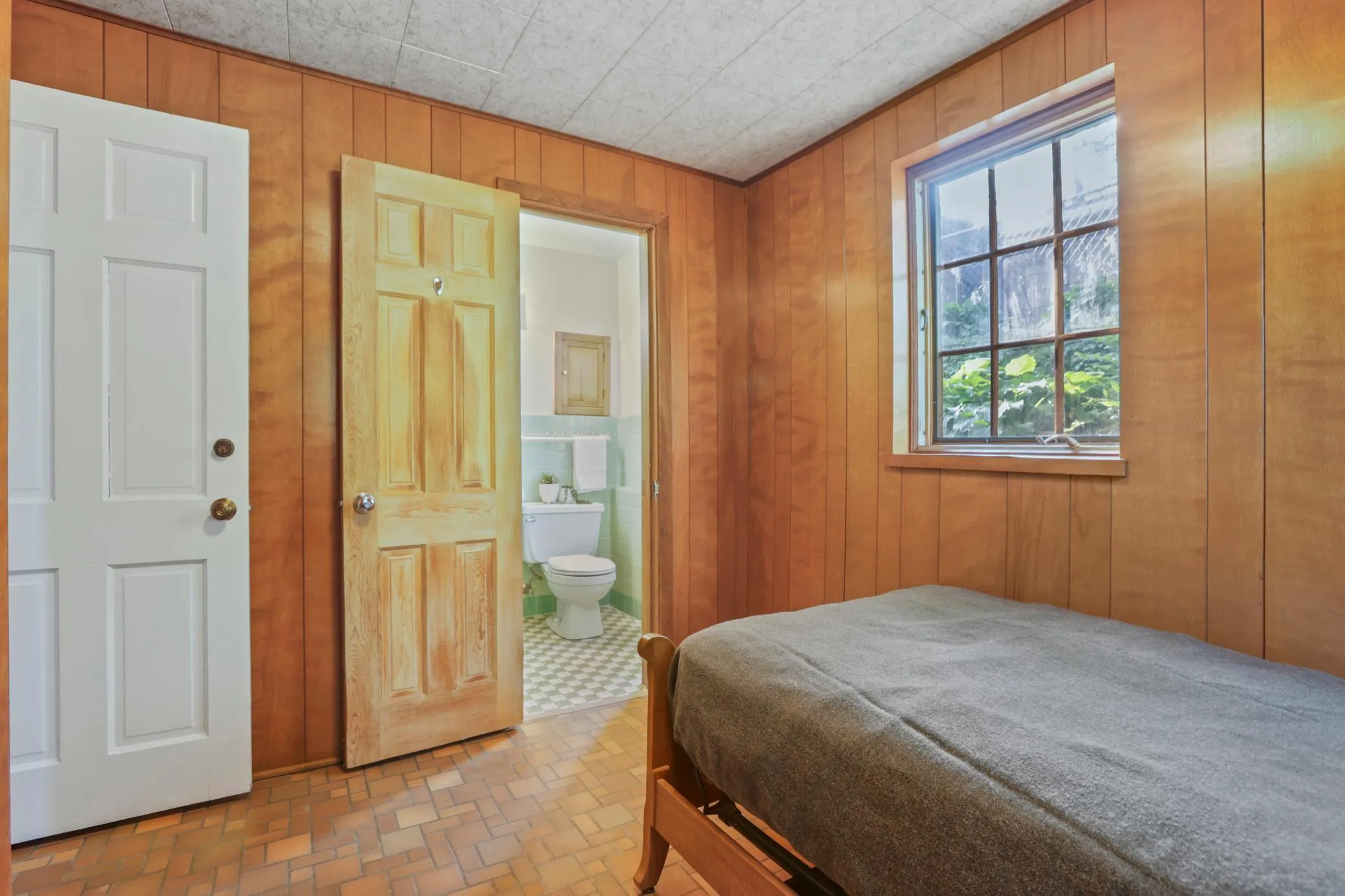 Photo 27 of 1393 Keston Street