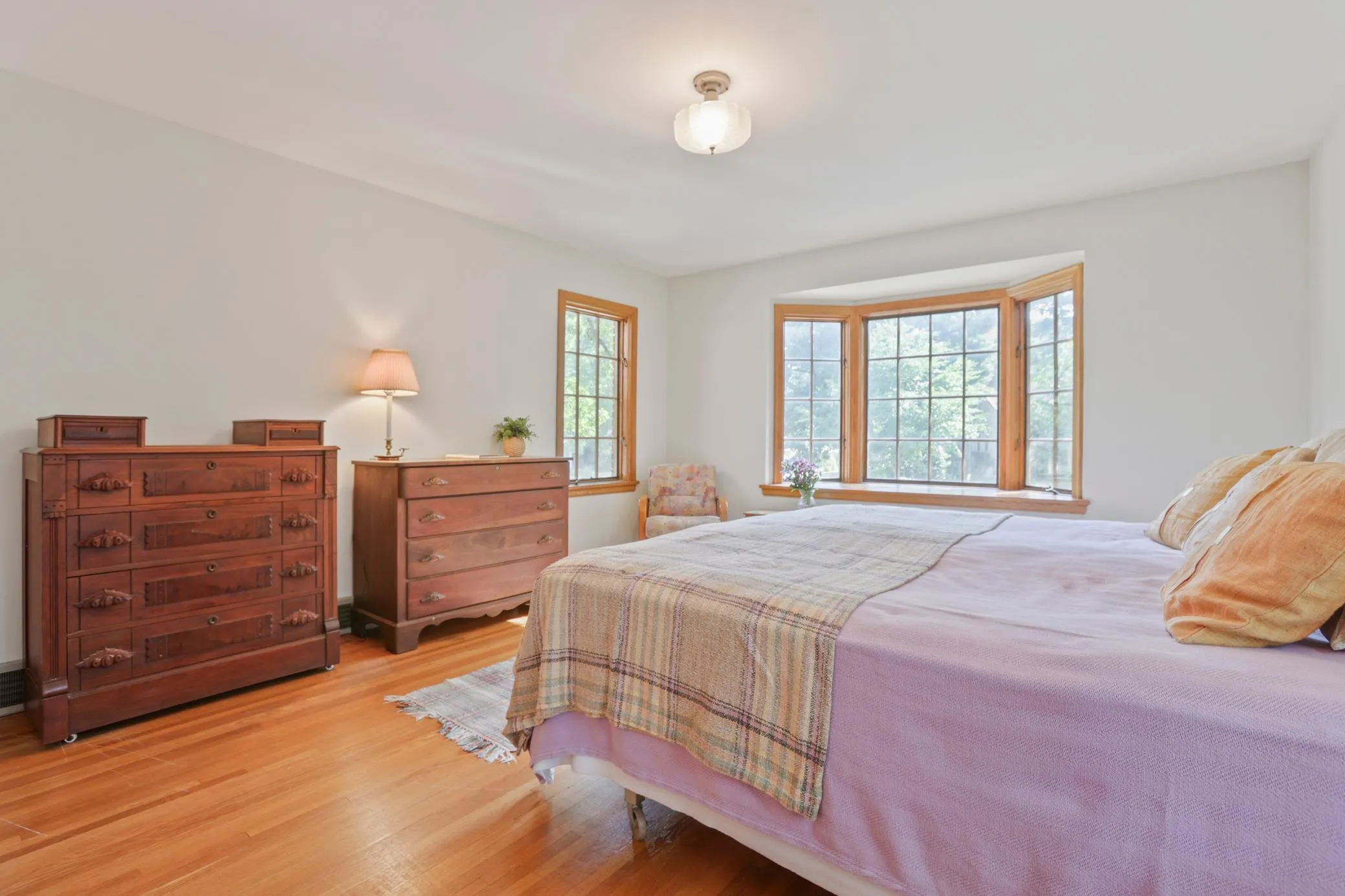 Photo 17 of 1393 Keston Street