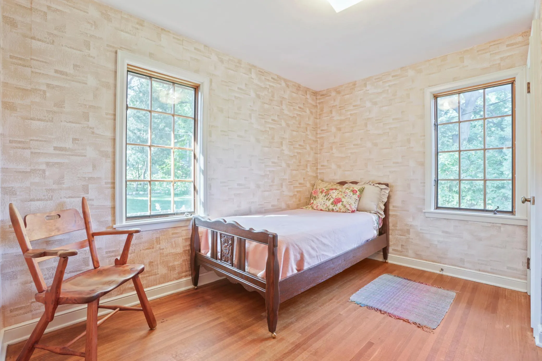 Photo 20 of 1393 Keston Street