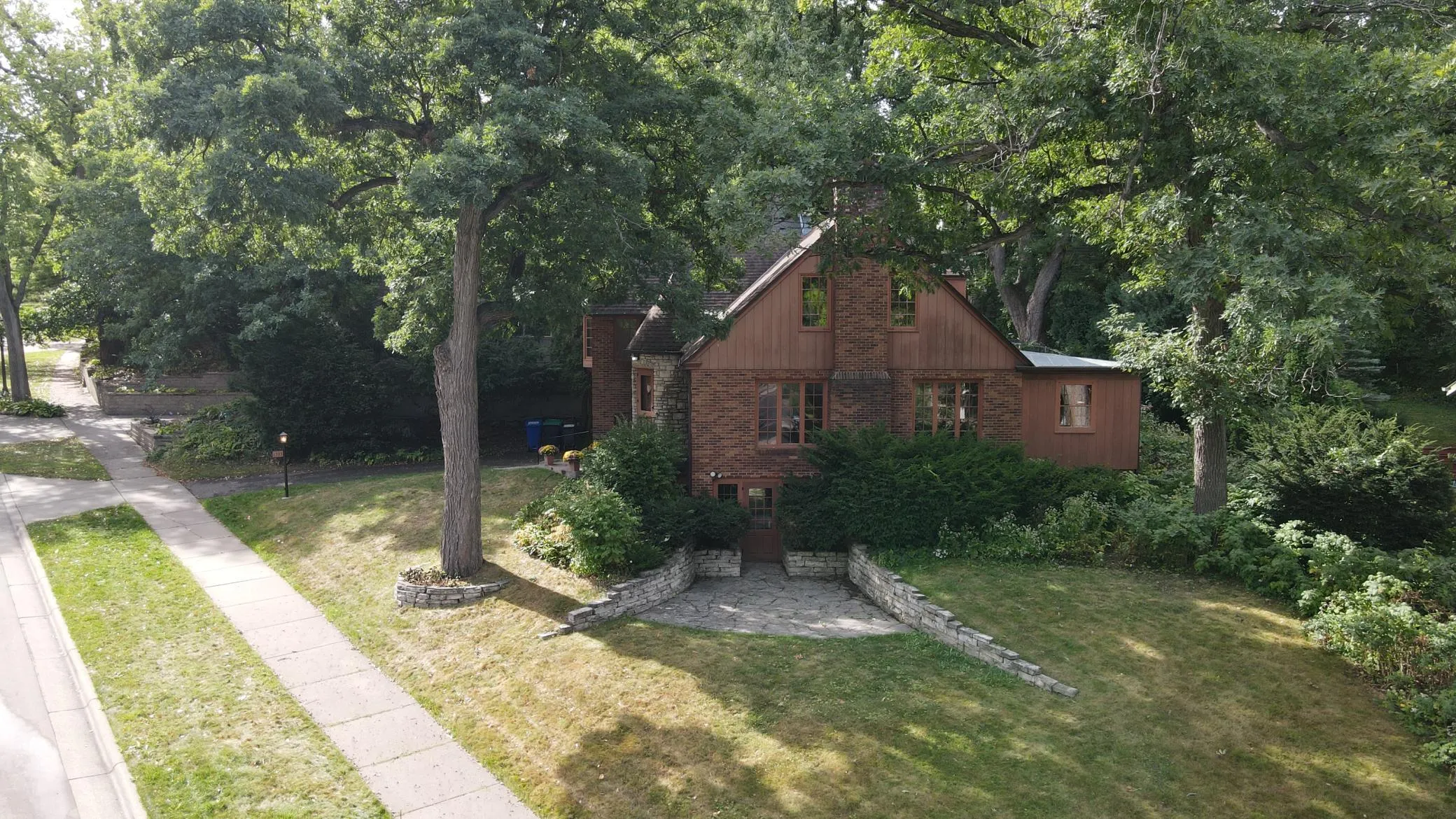 Photo 50 of 1393 Keston Street