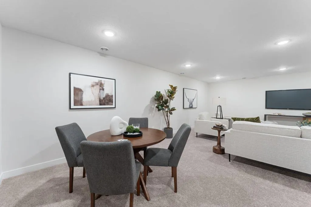 Photo 33 of 14 Palomino Court