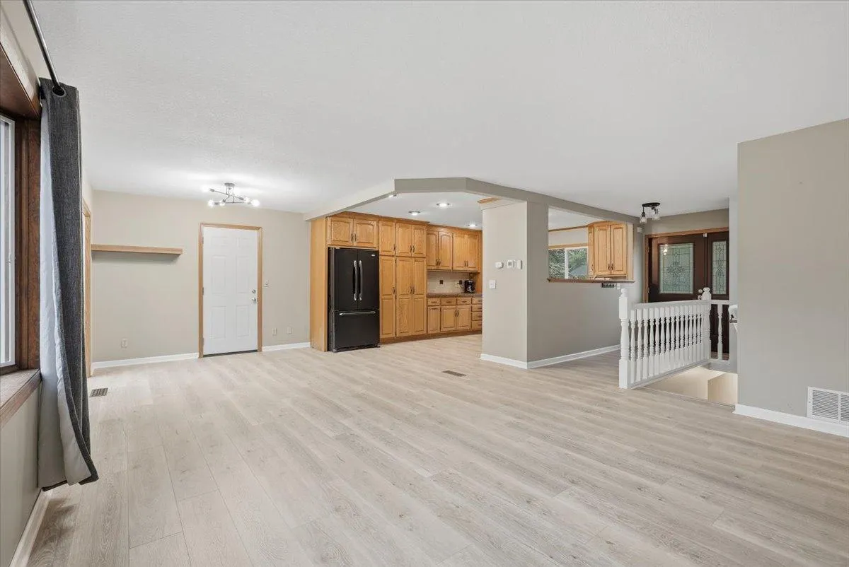 Photo 8 of 2602 Hawthorne Lane