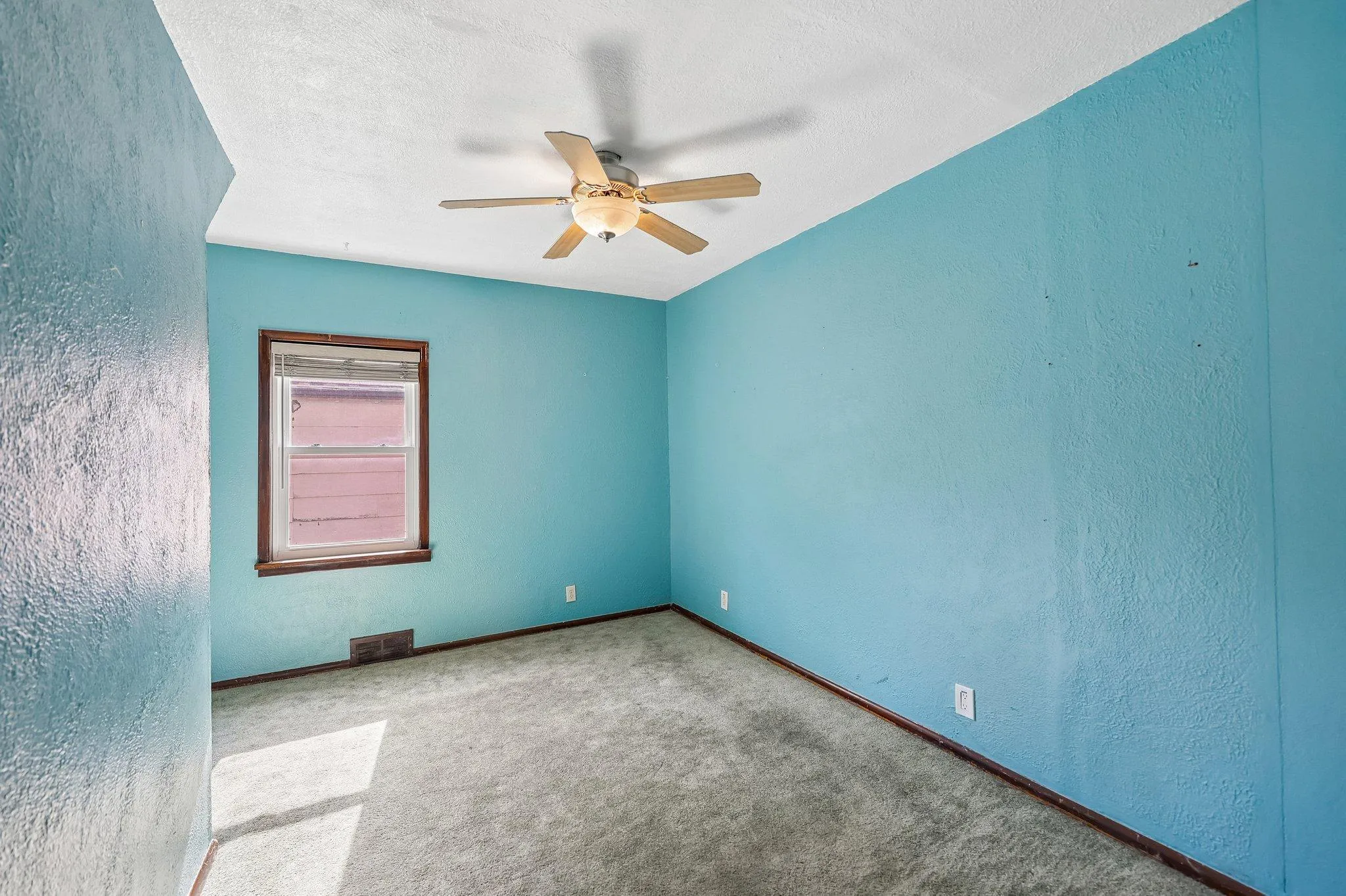 Photo 11 of 2229 Oak Hill Place