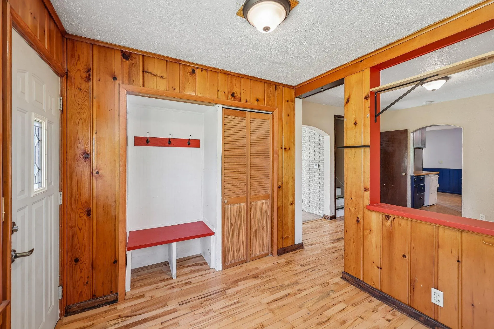 Photo 3 of 2229 Oak Hill Place