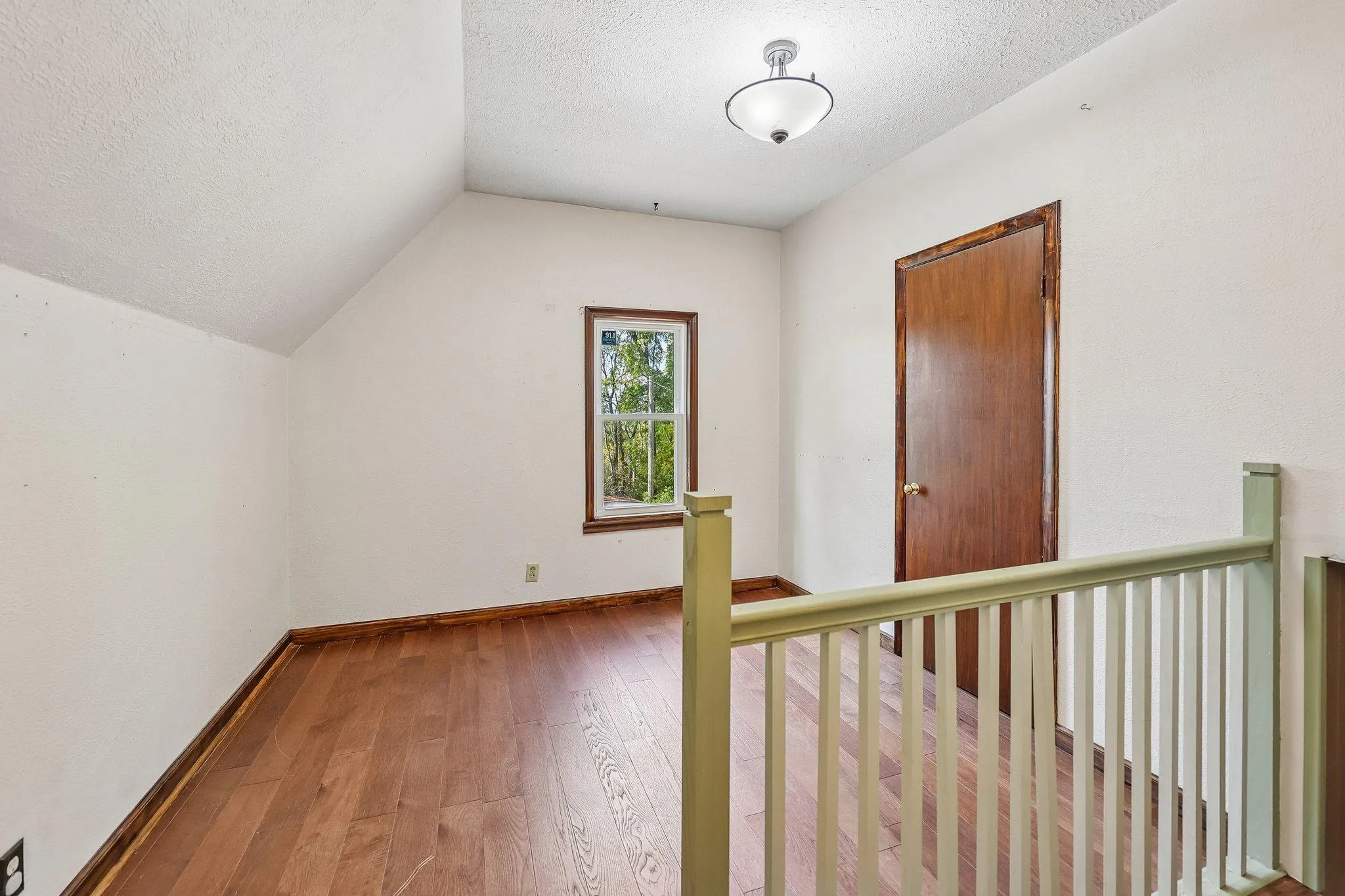 Photo 14 of 2229 Oak Hill Place
