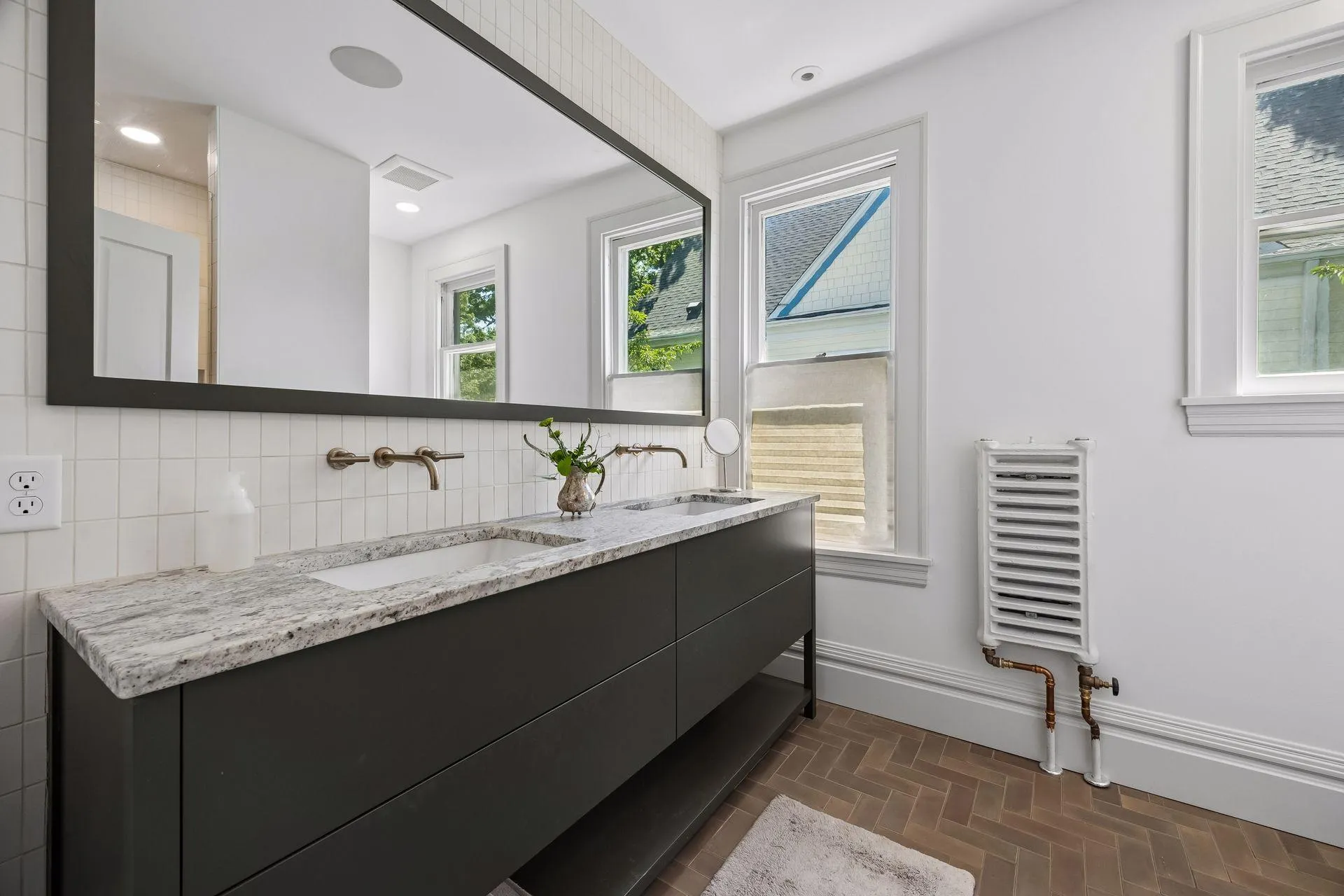 Photo 26 of 2432 W 24th Street