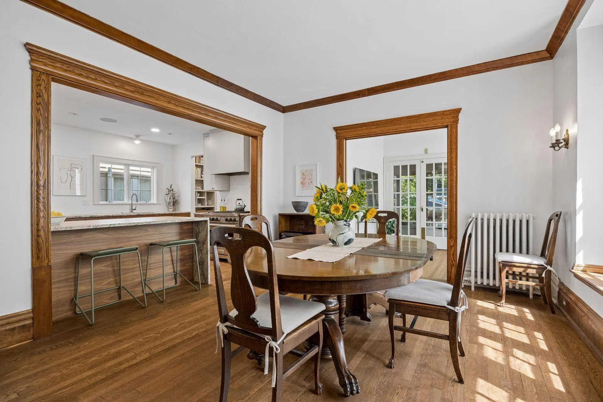 Photo 12 of 2432 W 24th Street
