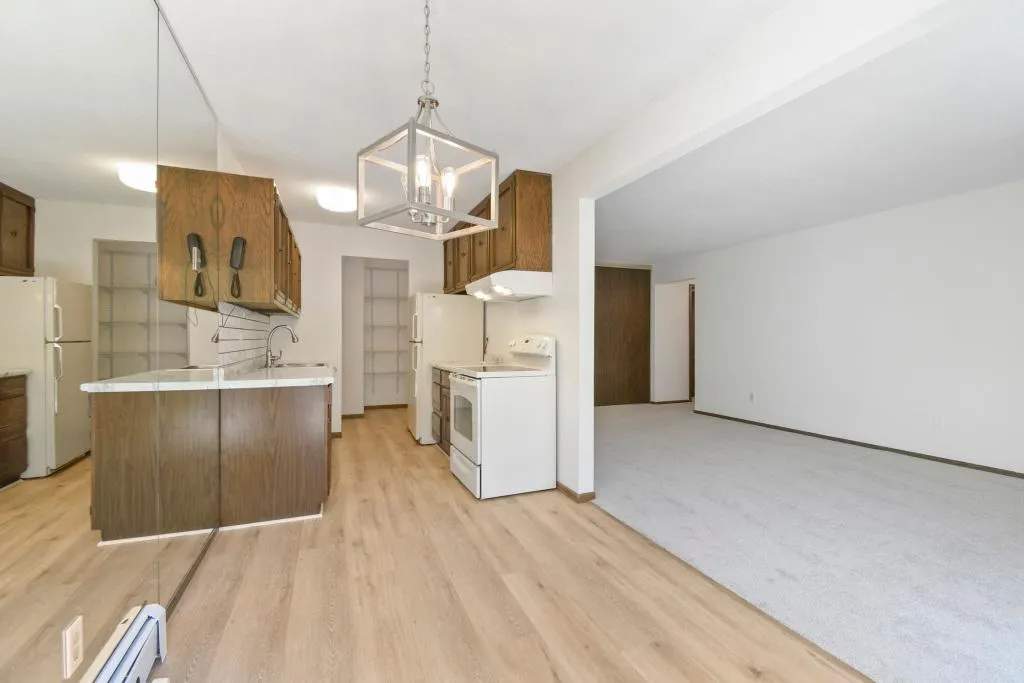 Photo 9 of 4400 Cedar Lake S Road Unit 3