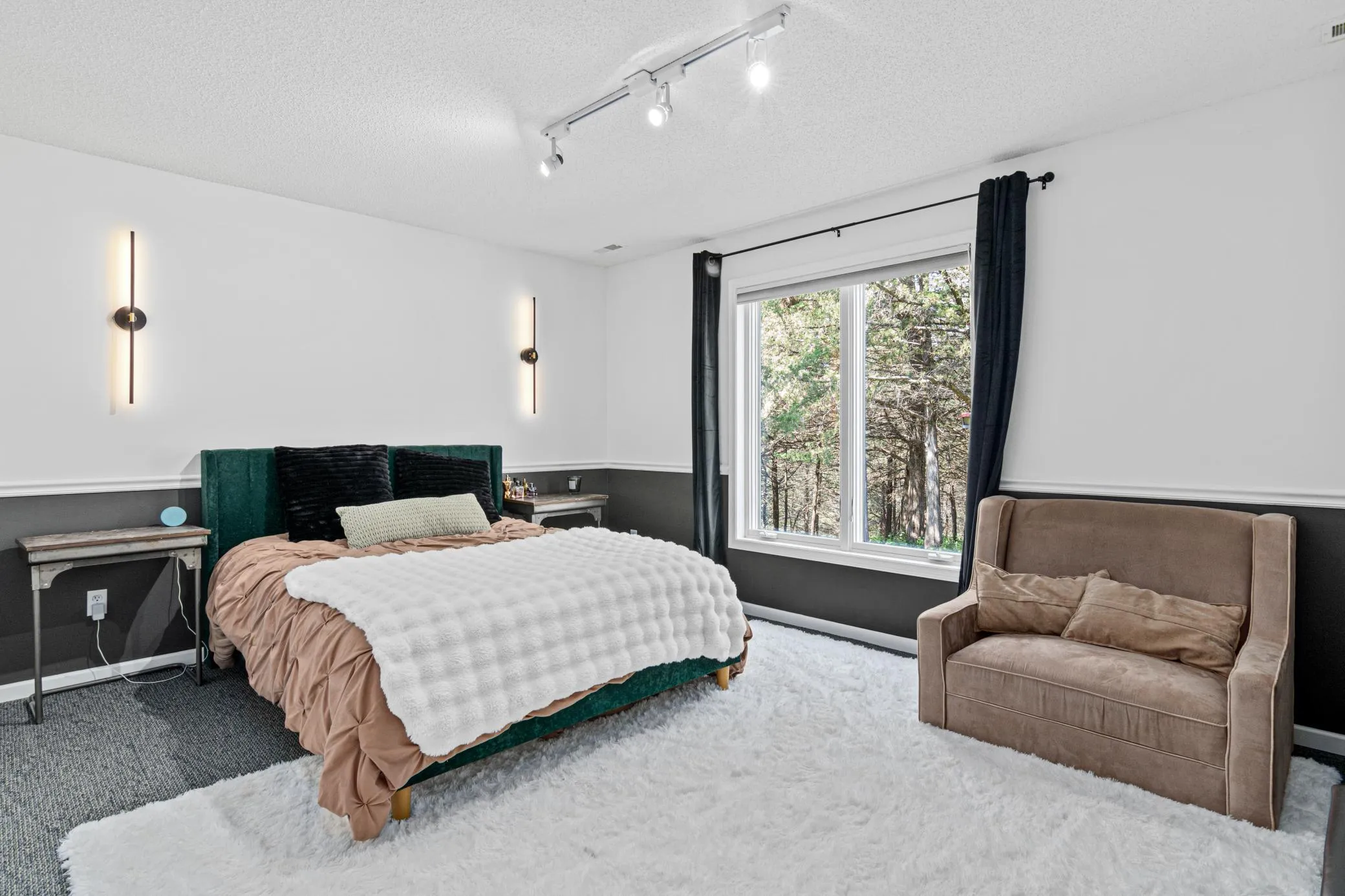 Photo 19 of 23 Ashbury Court
