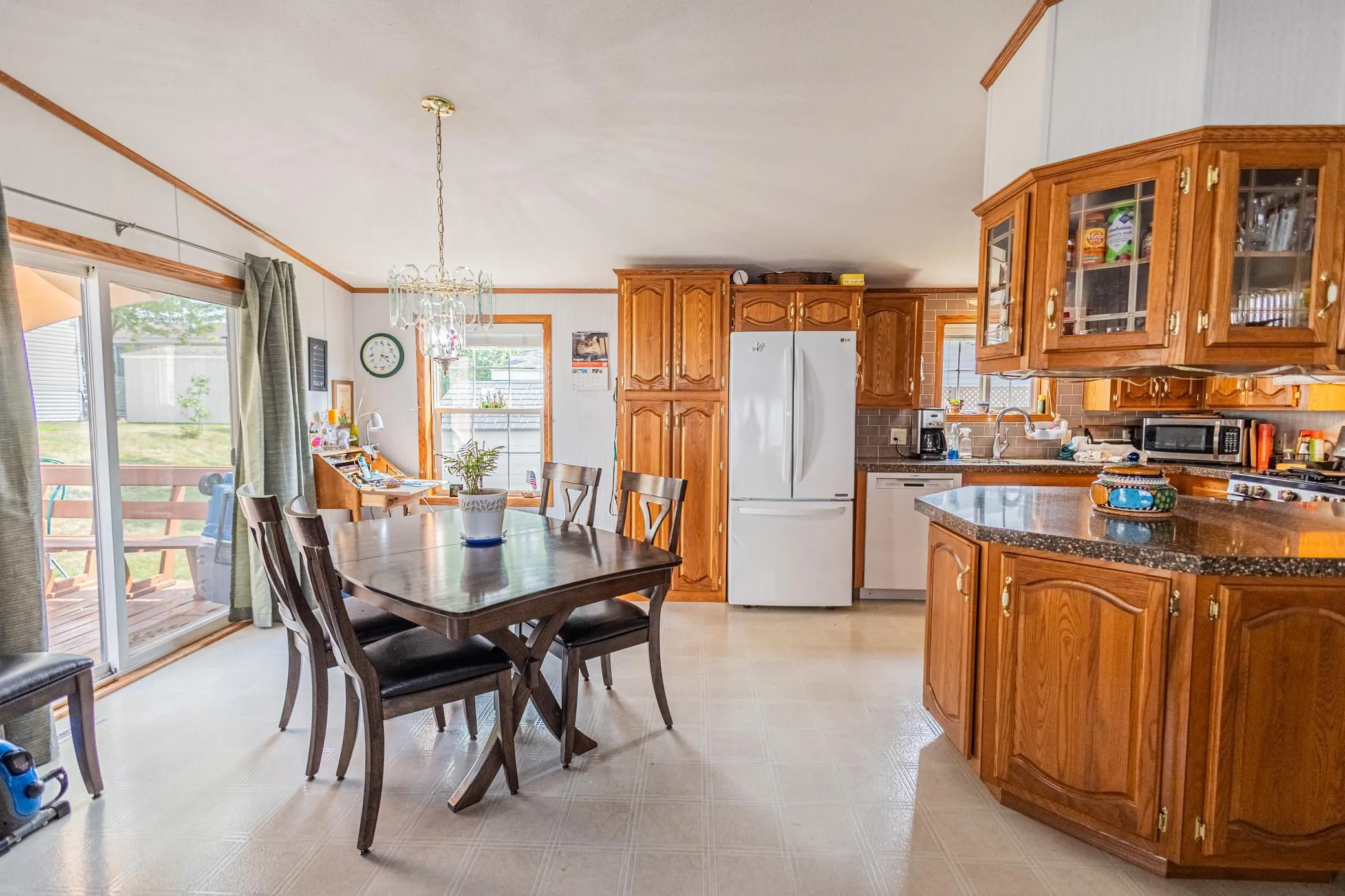 Photo 12 of 1390 Birchview Drive