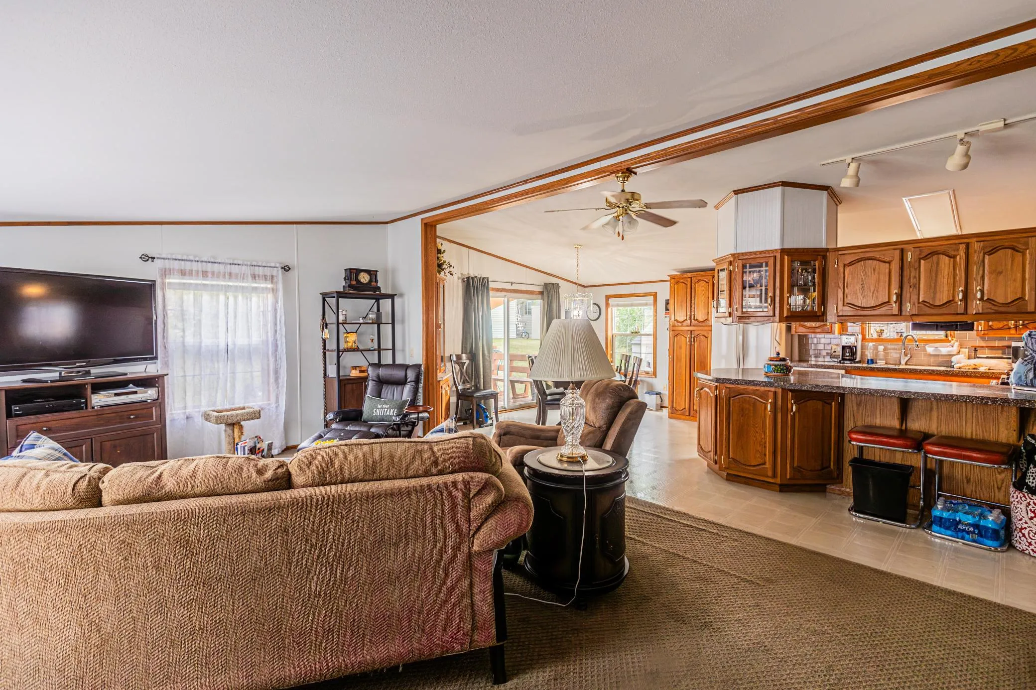 Photo 9 of 1390 Birchview Drive