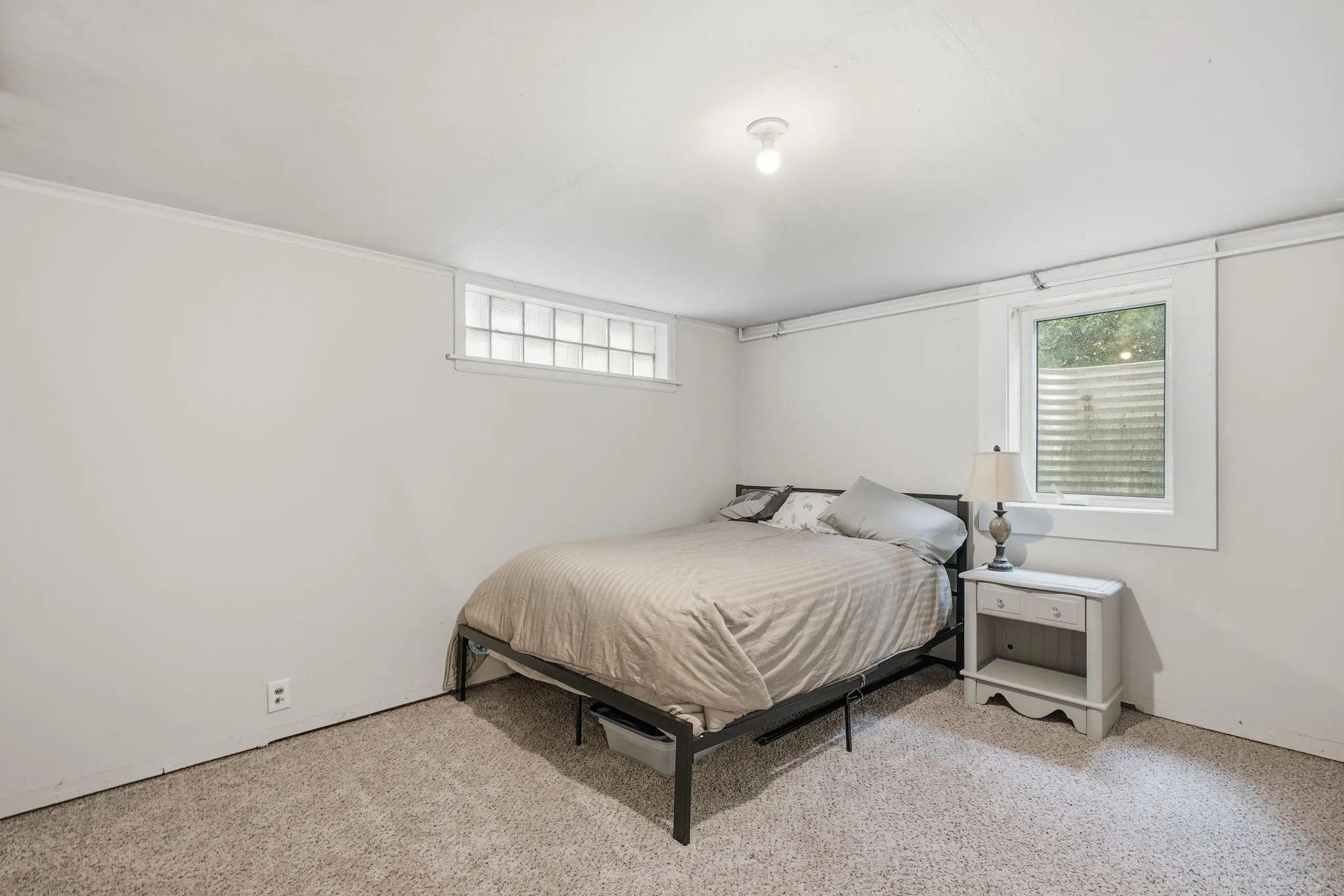 Photo 31 of 22 Elm S Avenue