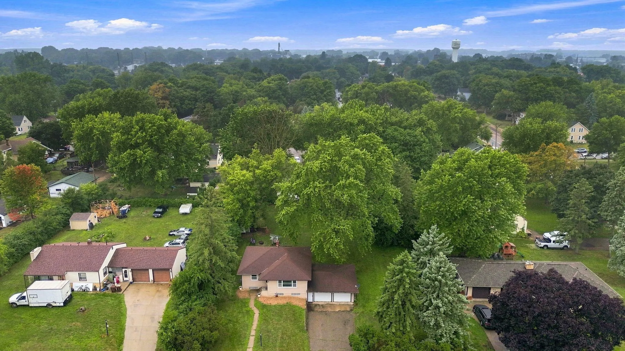 Photo 51 of 22 Elm S Avenue